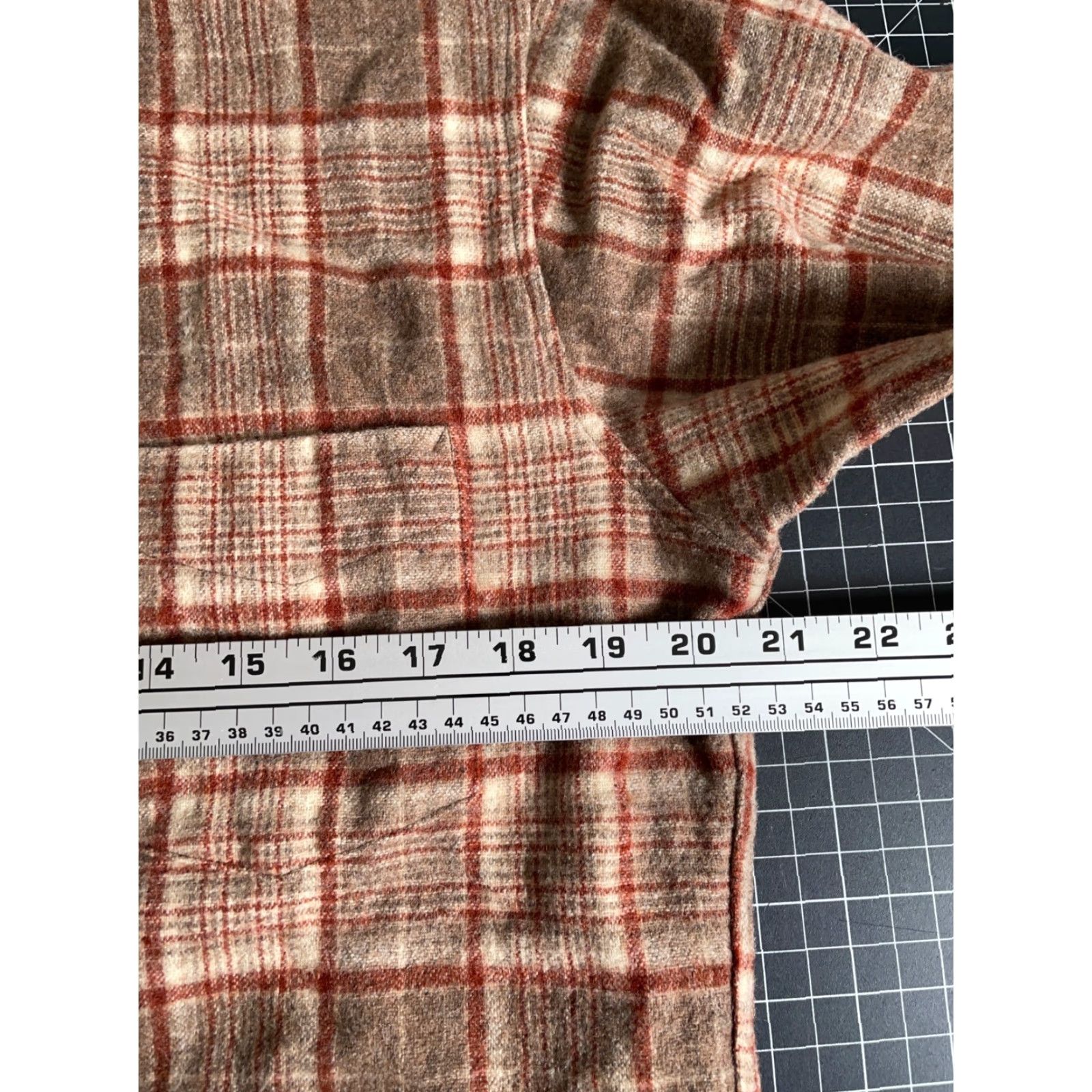 Pendleton VINTAGE Pendleton Shirt Wool Flannel Men’s Medium Brown Plaid USA Made Workwear 70s Hipster Retro Casual Size US M / EU 48-50 / 2 - 5 Thumbnail