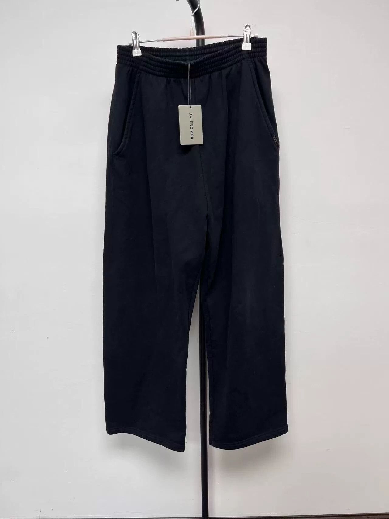 Balenciaga balenciaga black drawstring athletic pants Size US 34 / EU 50 - 1 Thumbnail