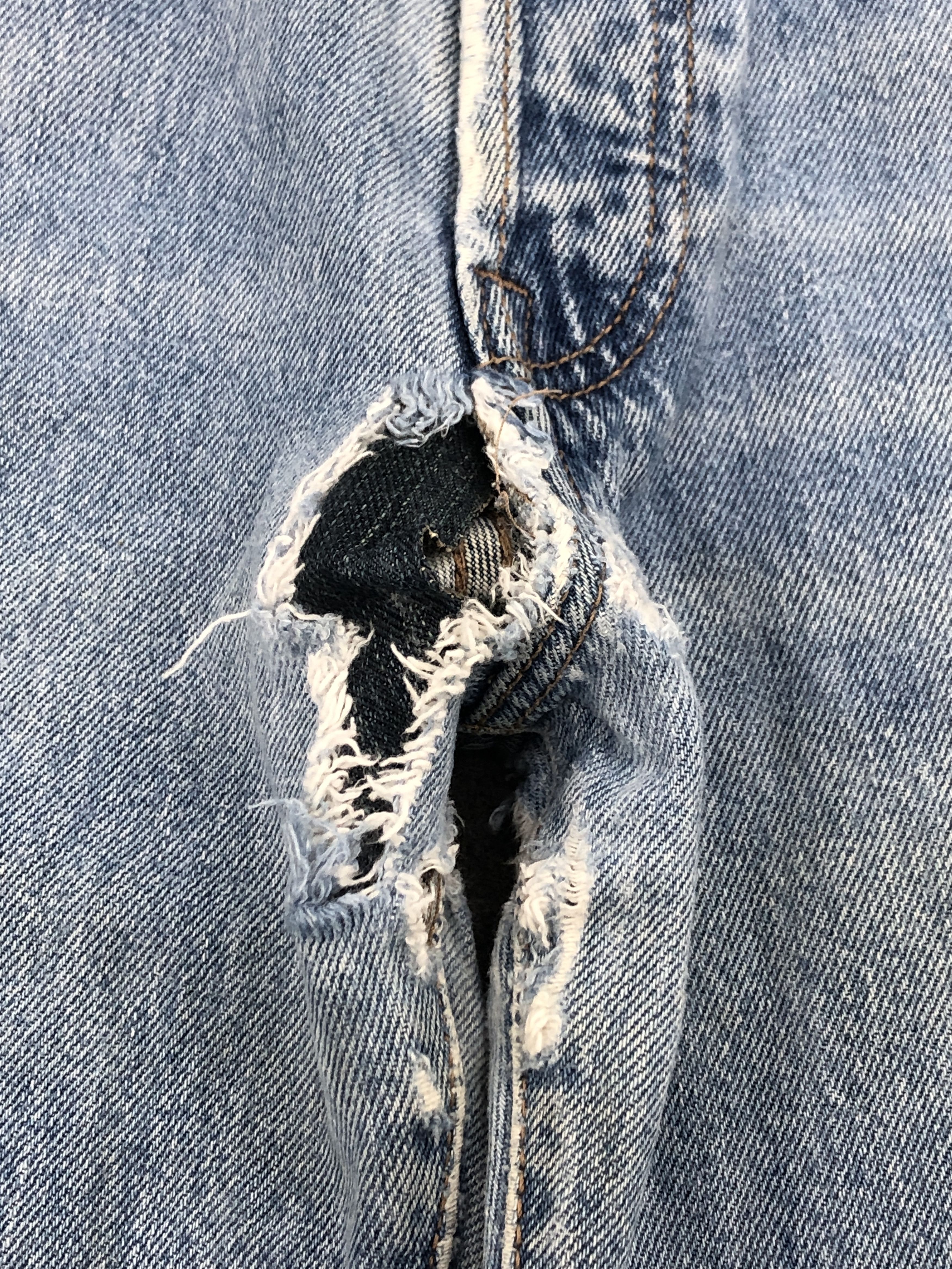 Levi's × Vintage Vintage 90s Levis 501 Light Blue Washed Jeans Size US 28 / EU 44 - 4 Thumbnail