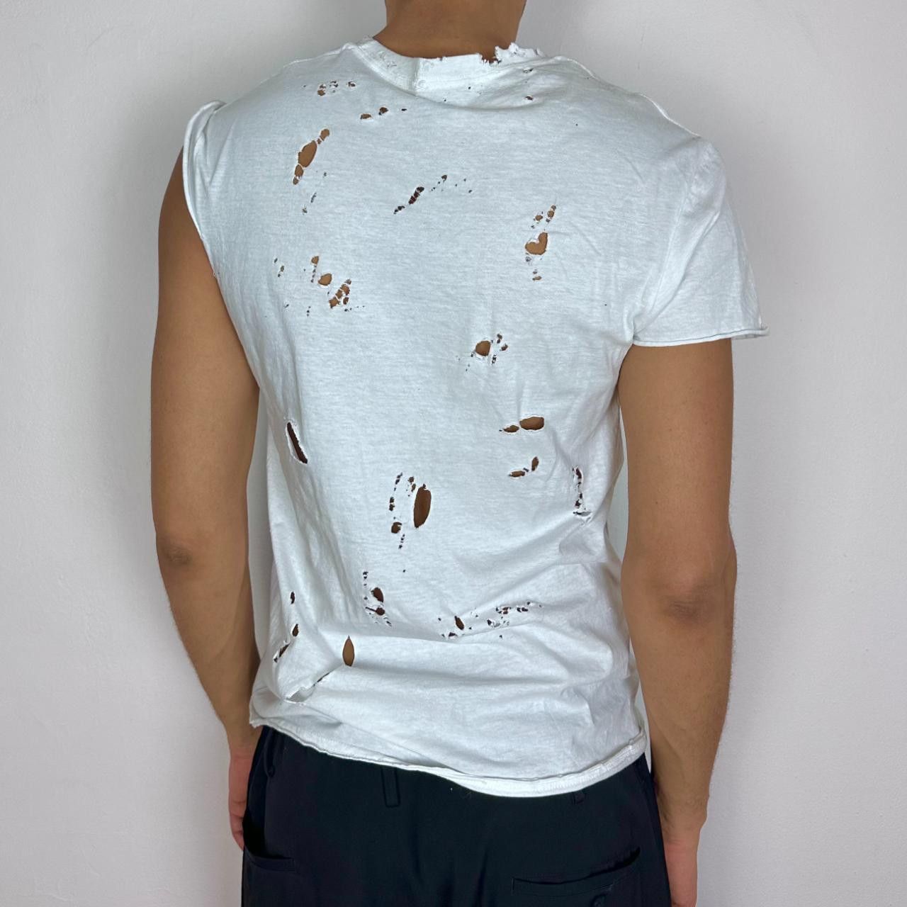 Hanes ASTROBOI* x Gildan White Ripped Grunge T-shirt - Medium Size US M / EU 48-50 / 2 - 4 Thumbnail