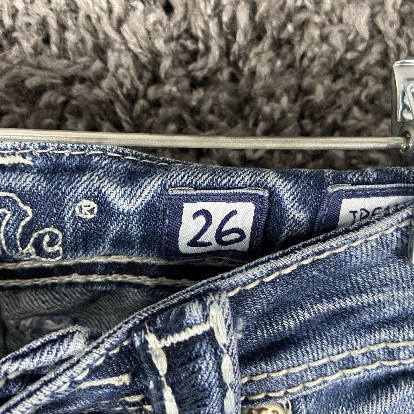 Miss Me Miss Me Capri Heavy Stitch Studded Blue Jeans Women’s 26 Size 26" / US 2 / IT 38 - 6 Thumbnail
