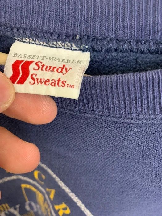 Vintage Vintage Crewneck Carlson School Reverse Weave Crewneck Size US L / EU 52-54 / 3 - 1 Thumbnail