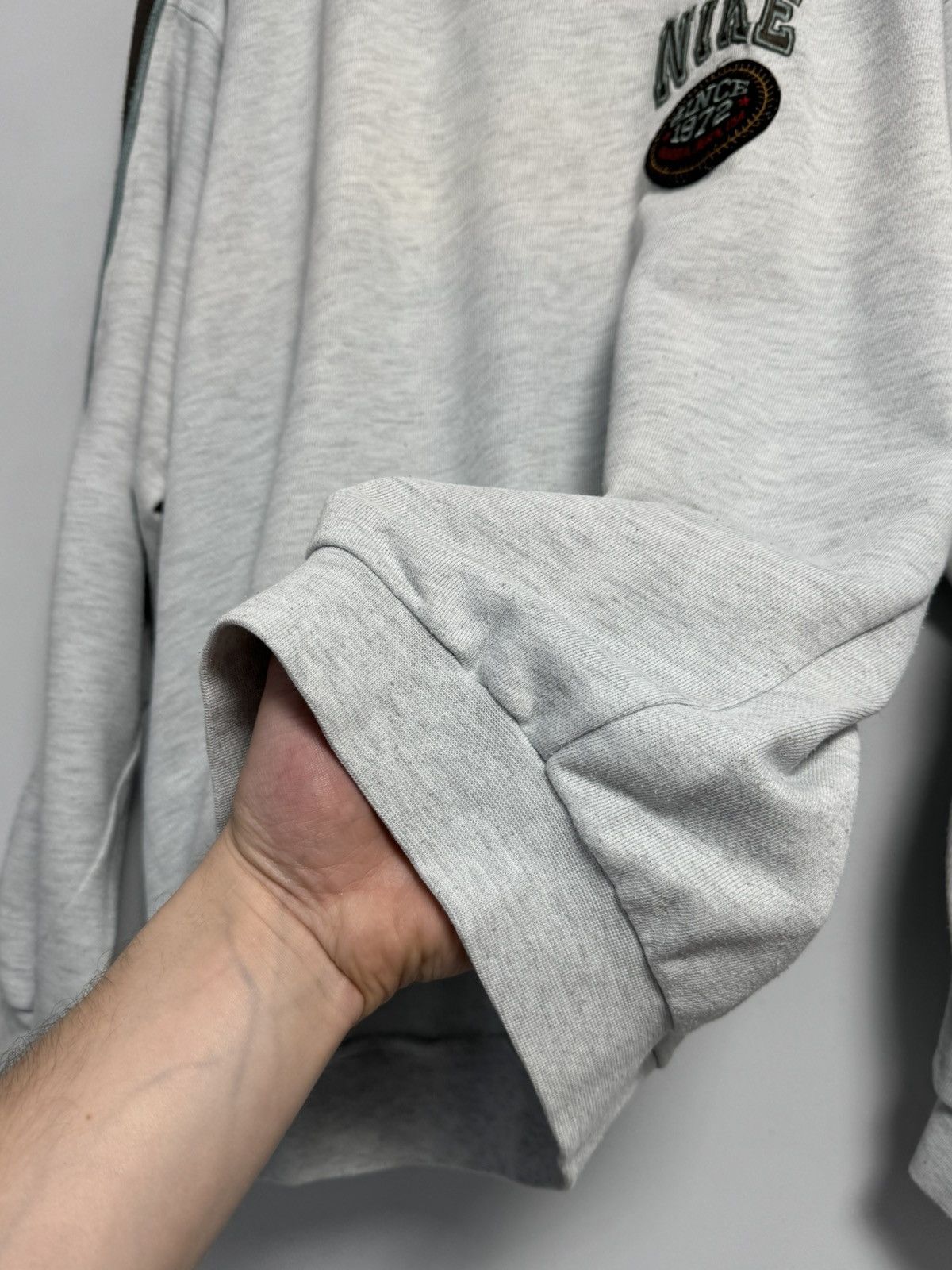 Nike Vintage Nike Sweatshirt Y2K Logo Pullover 90s Style Size US M / EU 48-50 / 2 - 13 Thumbnail