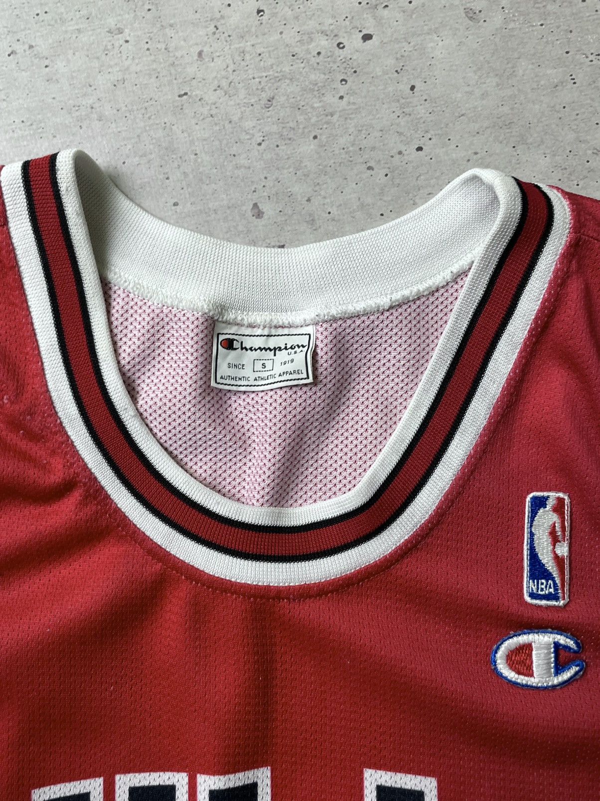 Champion Vintage Champion Chicago Bulls Michael Jordan 23 Jersey Size US S / EU 44-46 / 1 - 6 Thumbnail