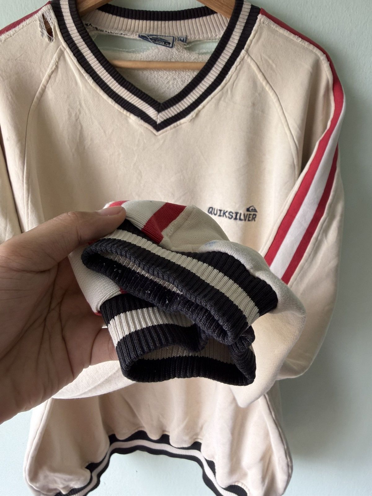 Quiksilver Vintage 90s Quiksilver Vneck Size US L / EU 52-54 / 3 - 5 Thumbnail