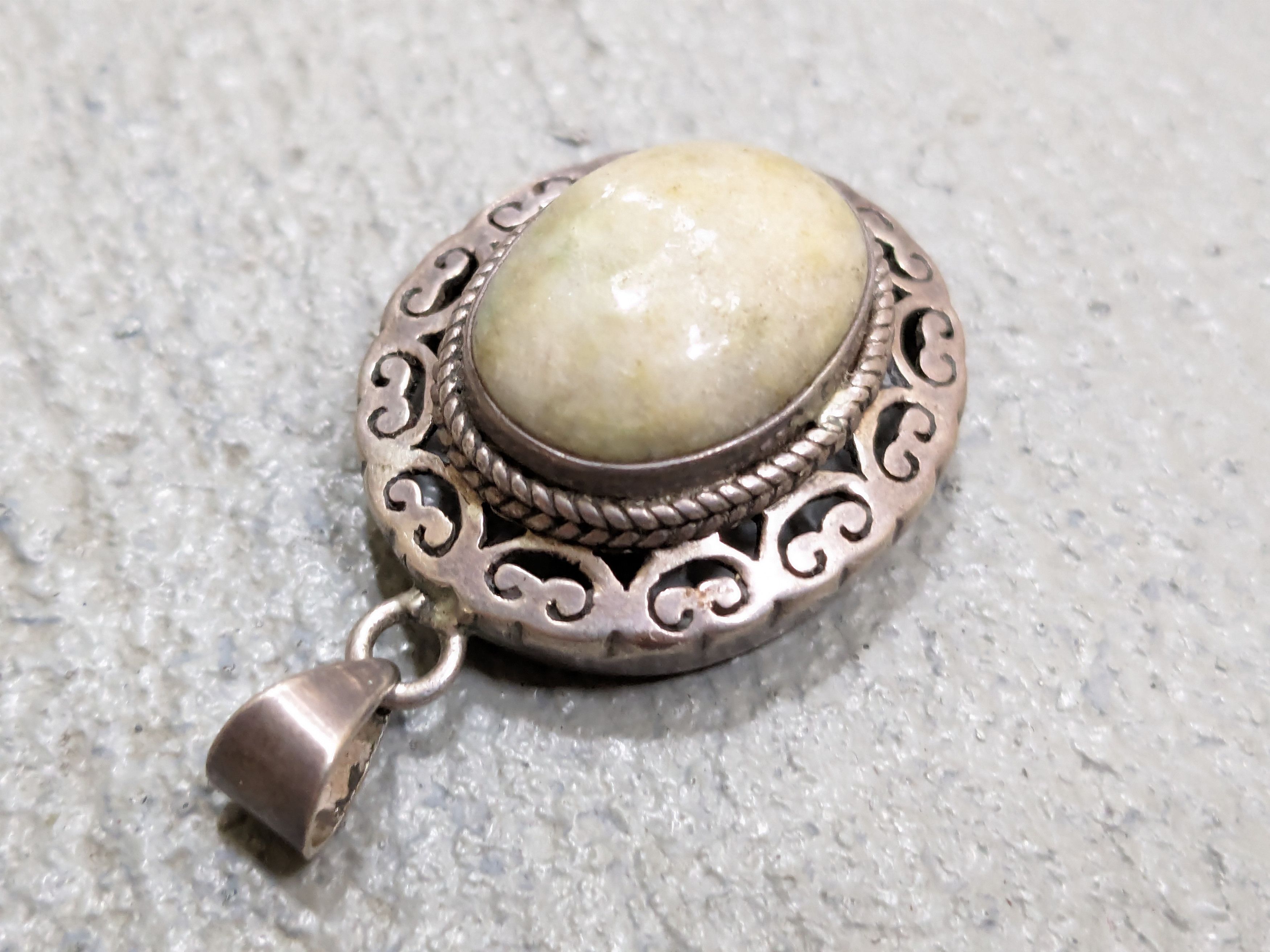 Jewelry × Vintage Sterling Silver Pendant Quartz Oval Modern Size ONE SIZE - 5 Thumbnail
