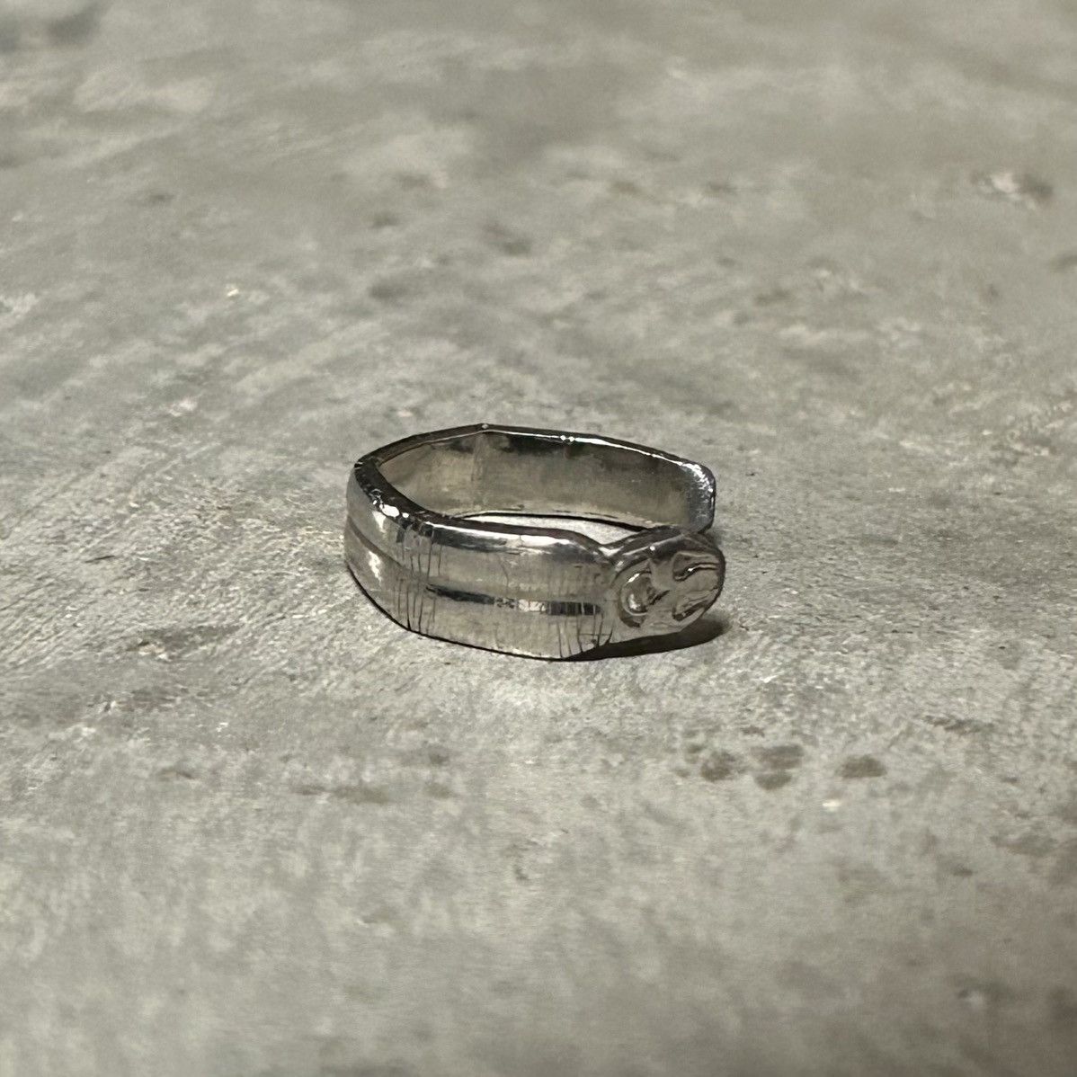 Vintage Custom 1/1 Ring Size ONE SIZE - 1 Thumbnail