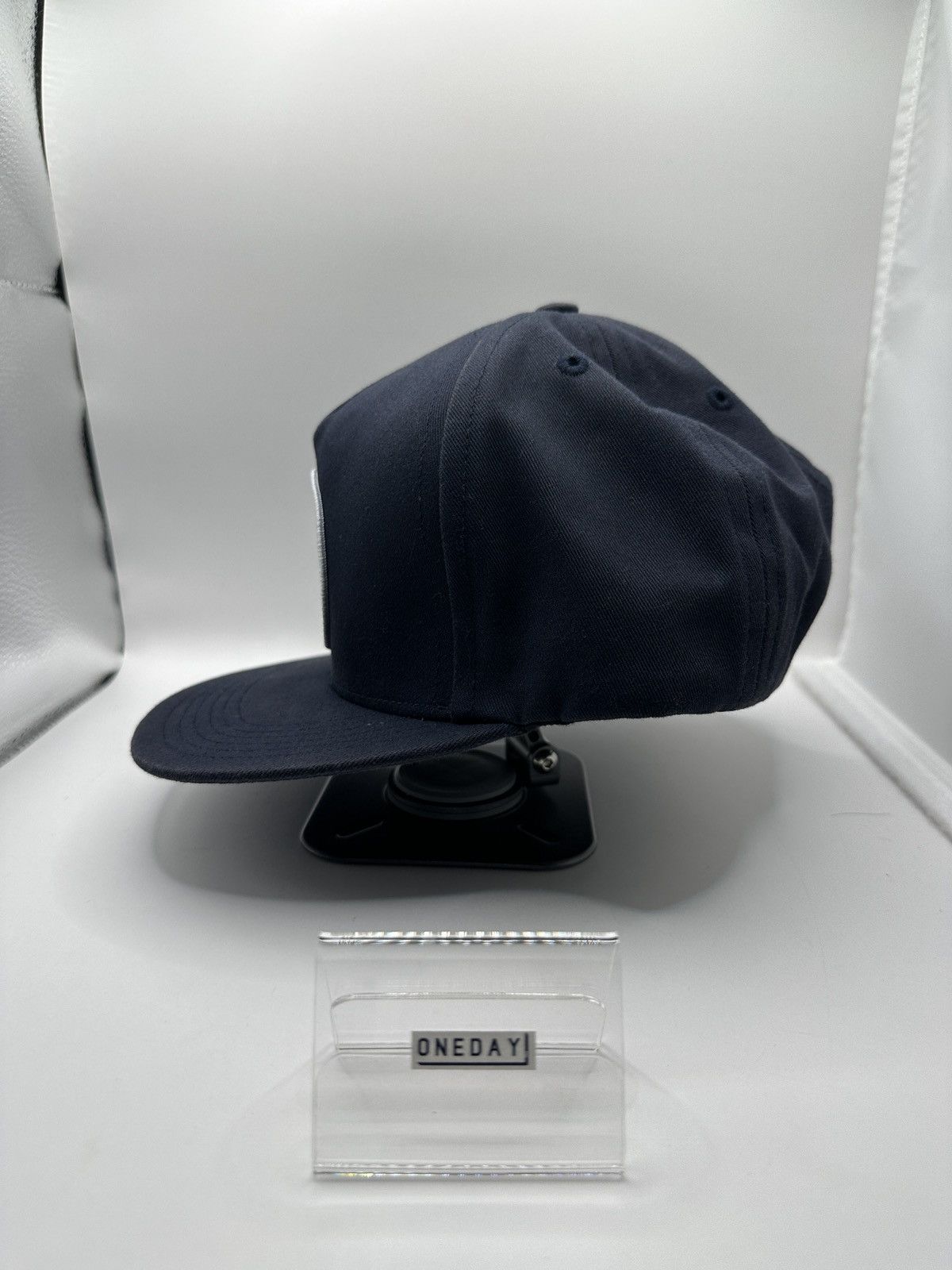 Pigalle Pigalle Hat Peace Size ONE SIZE - 3 Thumbnail