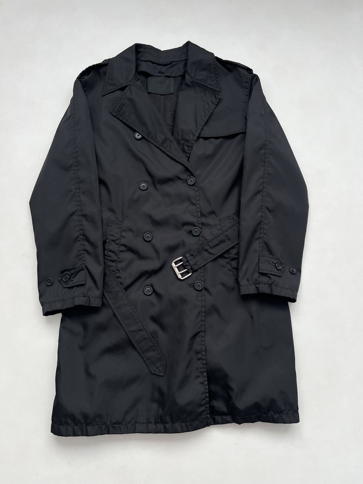 Prada 90s Prada ReNylon Double Breasted Black Trench Coat Size US M / EU 48-50 / 2 - 8 Thumbnail