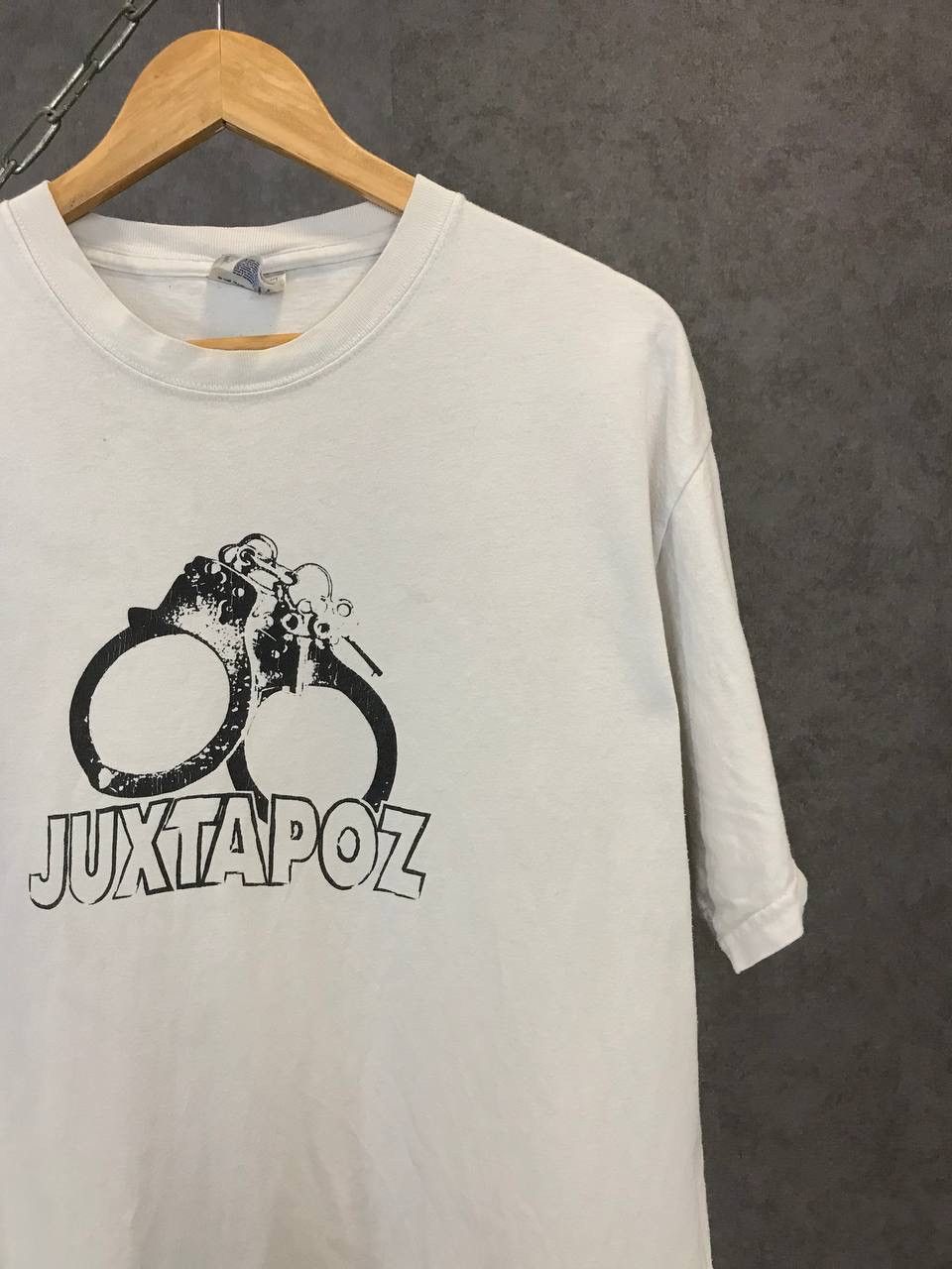 Hanes Juxtapoz Hanes vintage made in USA tee Size US L / EU 52-54 / 3 - 2 Thumbnail