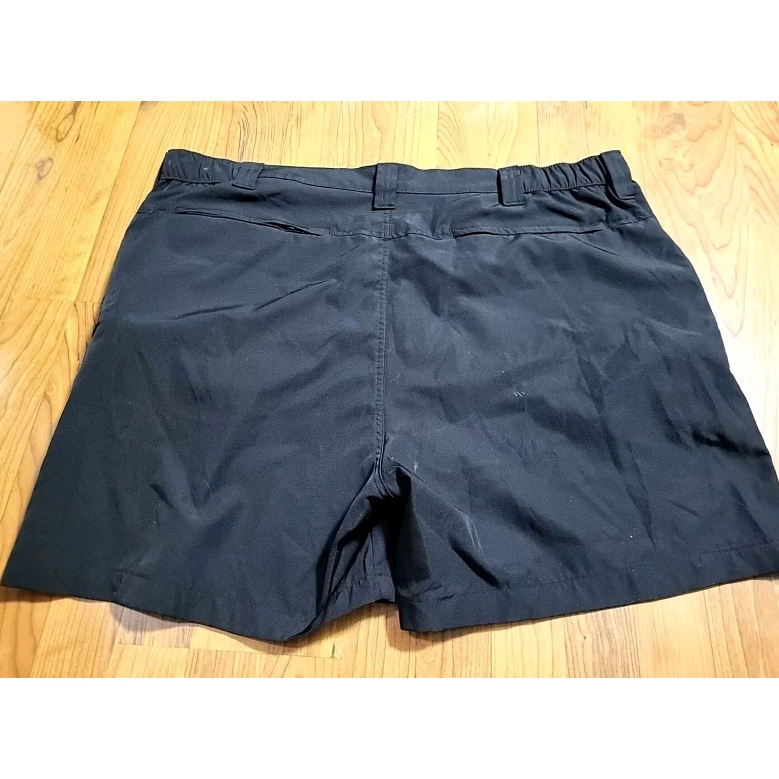 Wrangler VINTAGE? No — Wrangler Outdoor Performance Series Shorts Cargo Men 44" Black 5" Inseam Pockets Outdoor Size US 44 / EU 60 - 5 Thumbnail