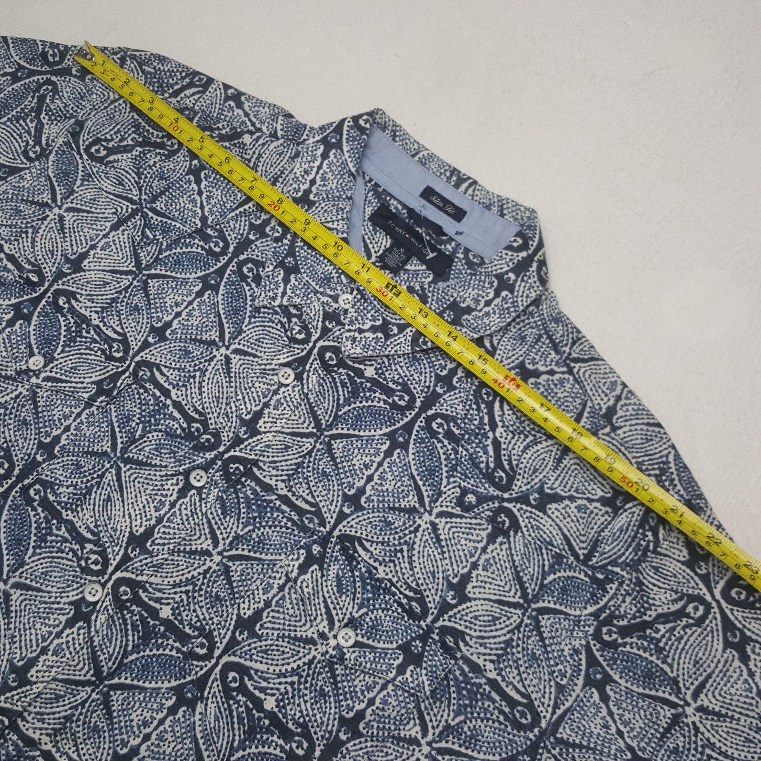 Tommy Hilfiger Vintage Tommy Hilfiger Button Up Shirt Size US XL / EU 56 / 4 - 5 Thumbnail