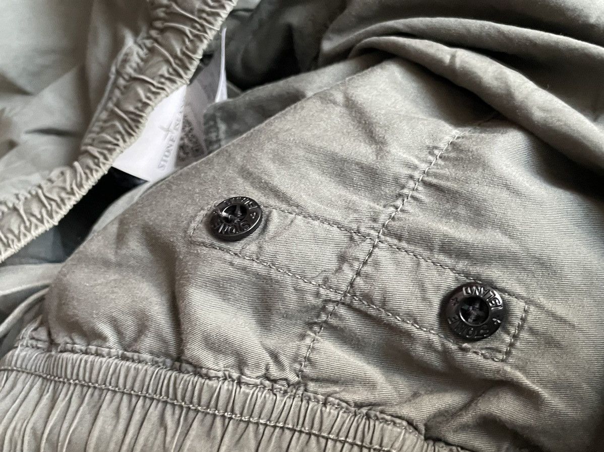 Stone Island Stone island cargo shorts Size US 34 / EU 50 - 11 Thumbnail