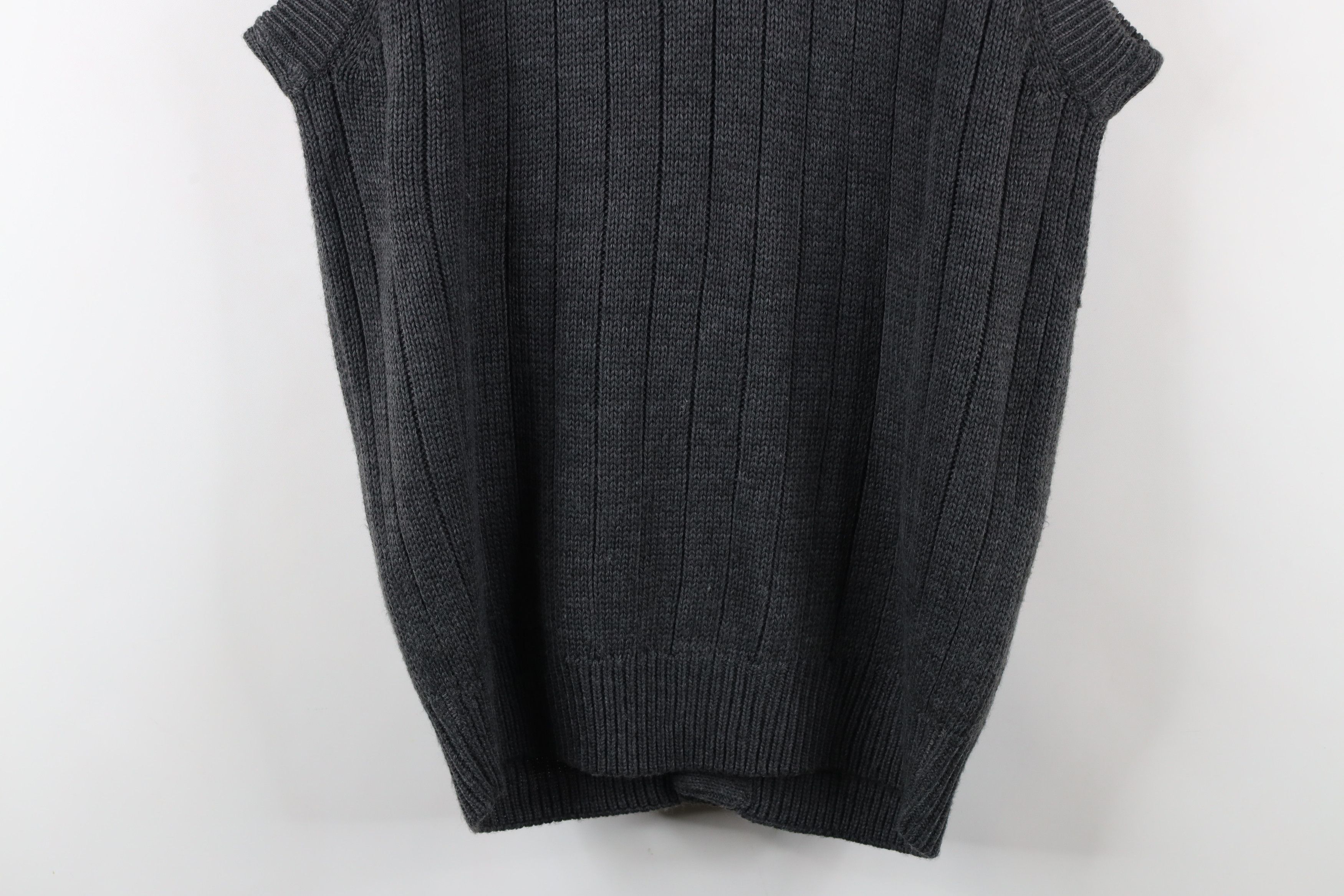 Vintage Vintage 90s Streetwear Cable Knit Cardigan Sweater Vest Gray Size US M / EU 48-50 / 2 - 11 Thumbnail