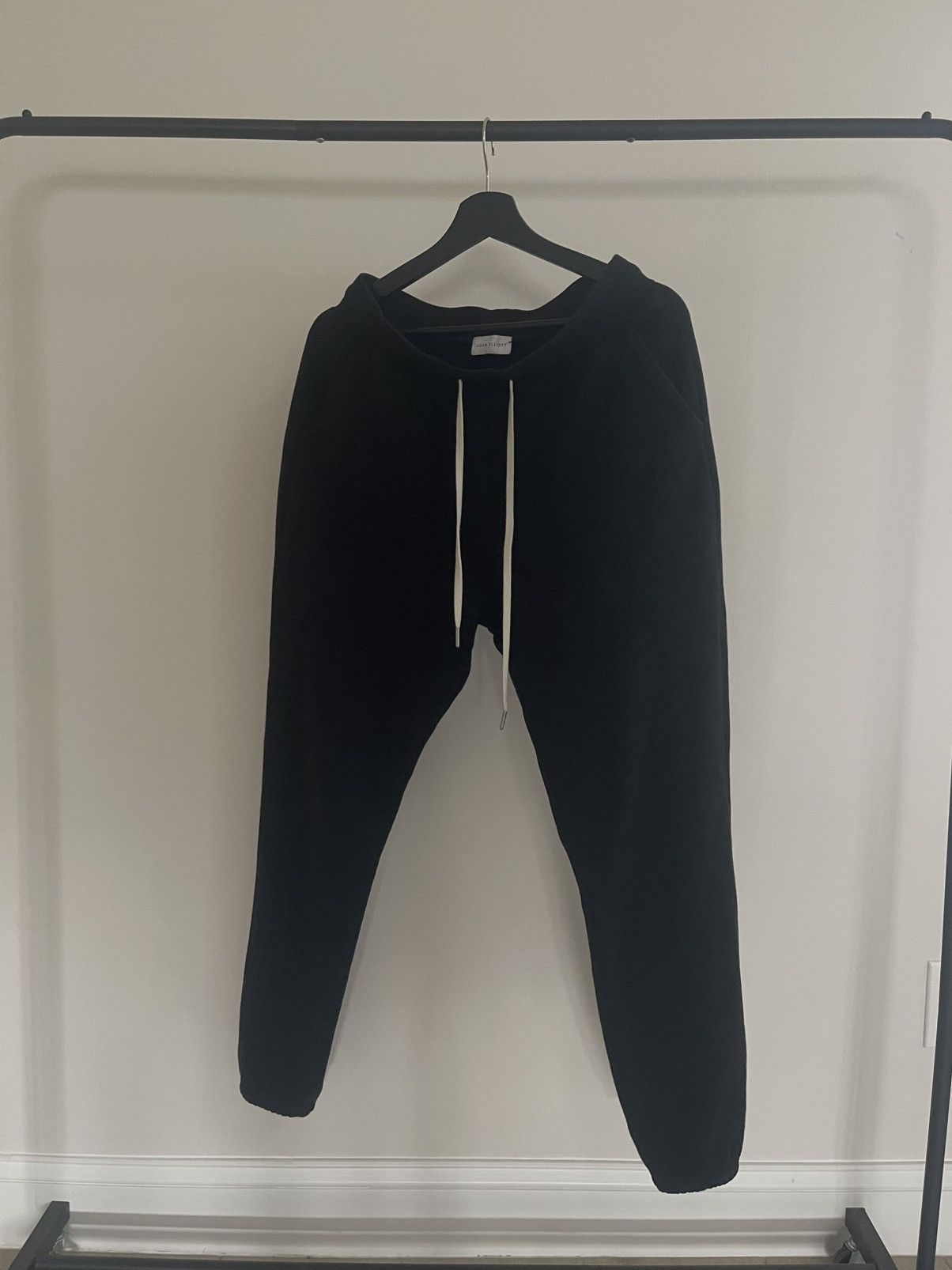 John Elliott John Elliott LA Black Sweatpants Size Medium Size US 32 / EU 48 - 1 Thumbnail