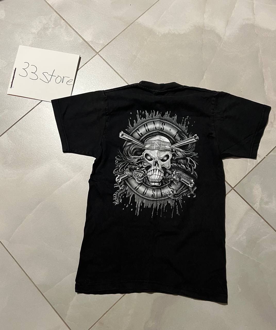 Band Tees Vintage Guns N Roses Rock Band Tour Shirt Size XL/L 90s Size US M / EU 48-50 / 2 - 6 Thumbnail