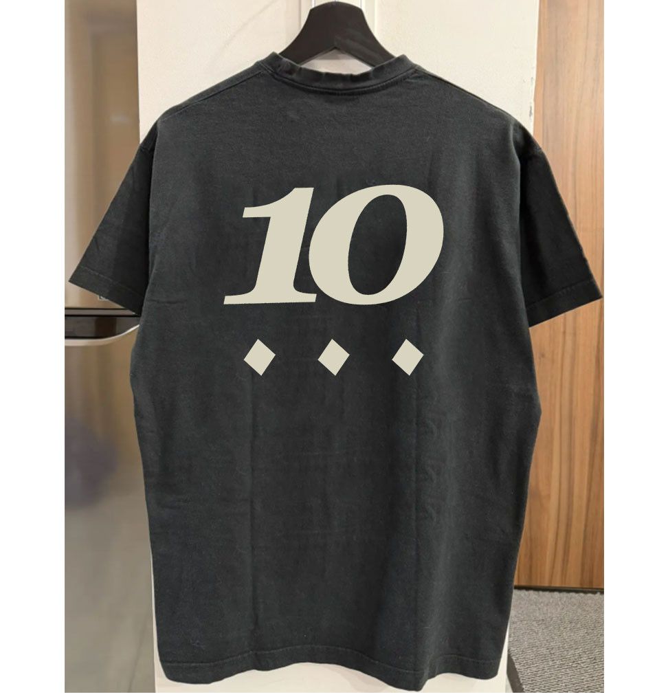 Band Tees The Weeknd Trilogy Cover 10-Year Anniversary Decade T-Shirt Size US L / EU 52-54 / 3 - 2 Thumbnail