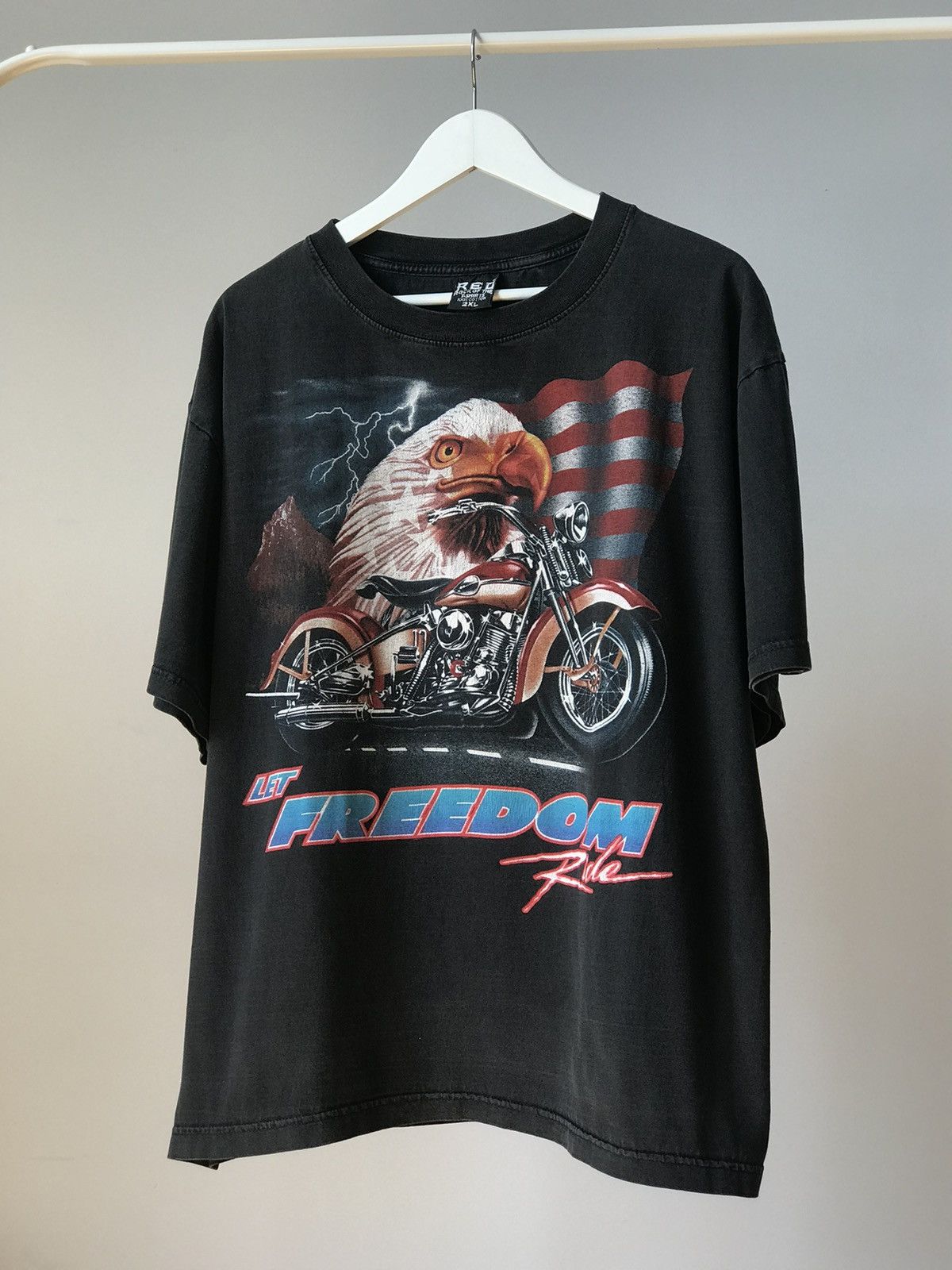 Vintage Vintage 2000s Freedom Rider Graphic USA streetwear t-shirt Size US L / EU 52-54 / 3 - 1 Thumbnail