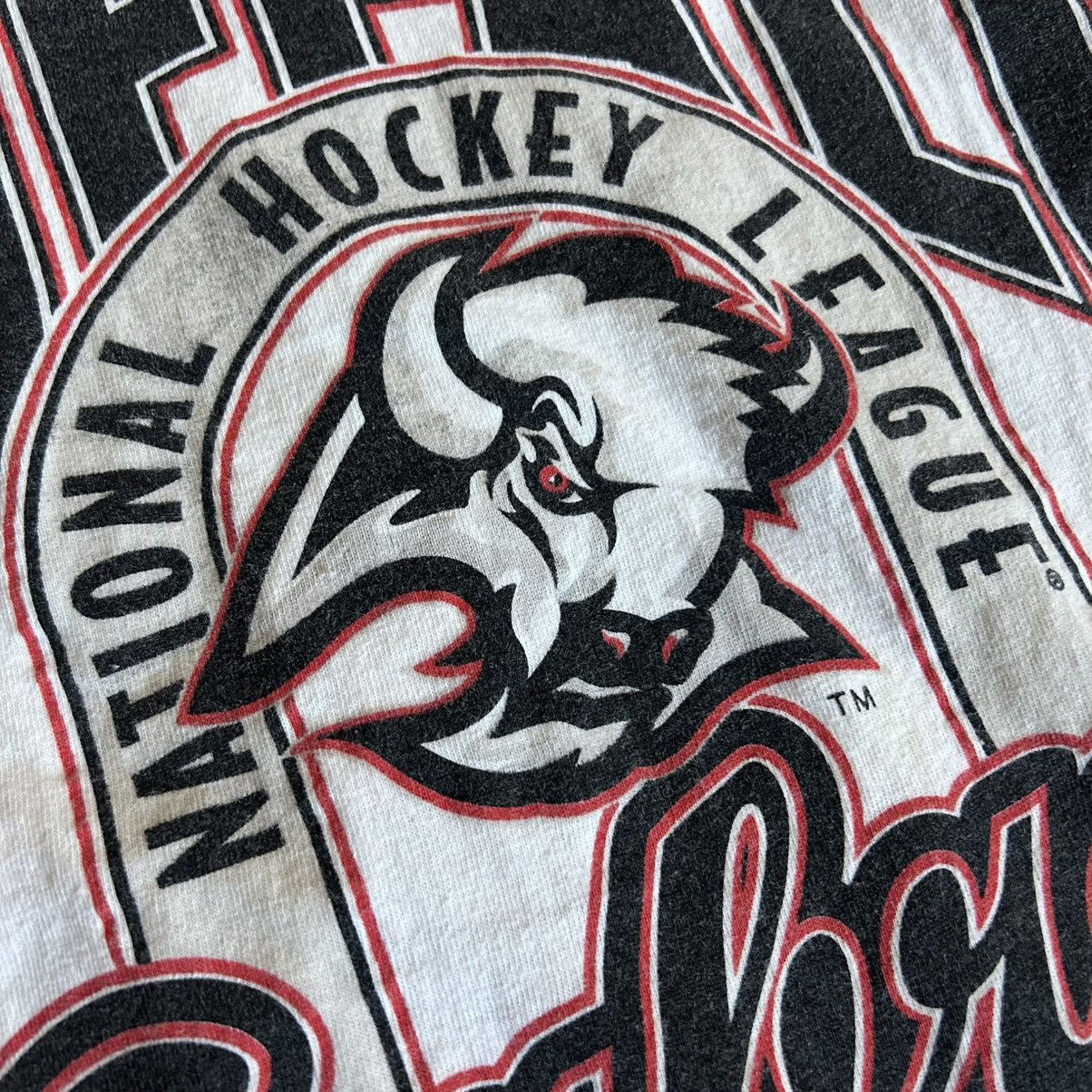Vintage 90s ONEiTA SLUBBY SiNGLE STiTCH BUFFALO SABRES XL NHL Size US XL / EU 56 / 4 - 3 Thumbnail
