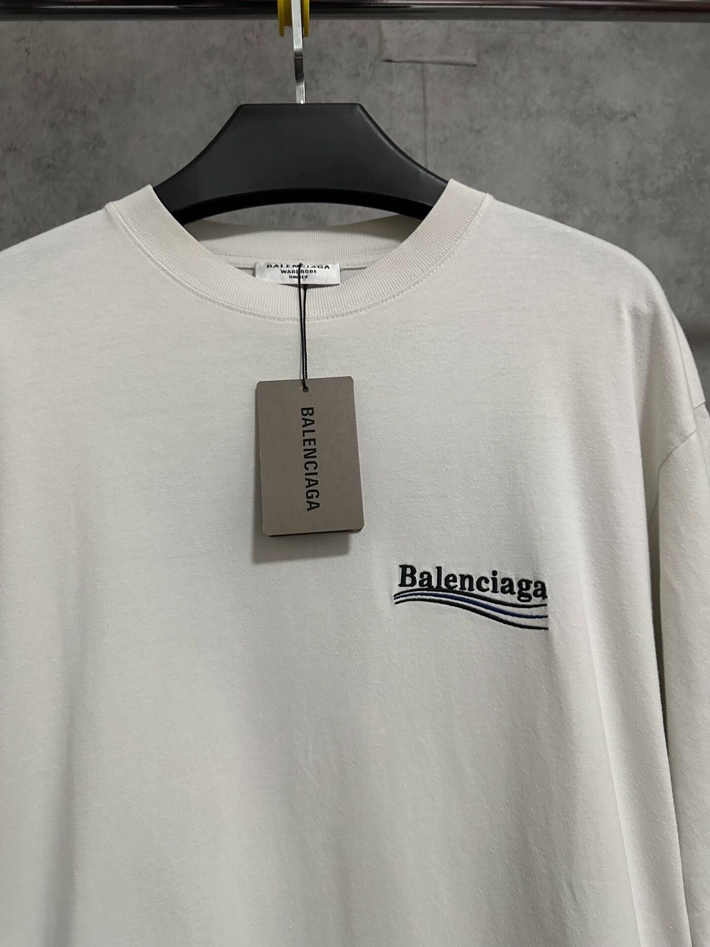 Balenciaga Balenciaga Short-Sleeve T-Shirt Coke Wave Logo Size US S / EU 44-46 / 1 - 2 Thumbnail