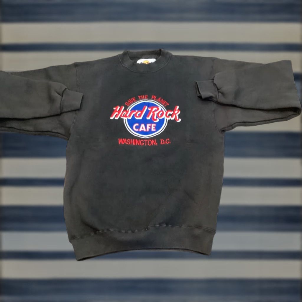 Hard Rock Cafe VINTAGE Hard Rock Cafe Sweatshirt Crewneck Shirt Adult S Black USA Made Embroidered Logo 90s Theme Mens Size US S / EU 44-46 / 1 - 1 Thumbnail
