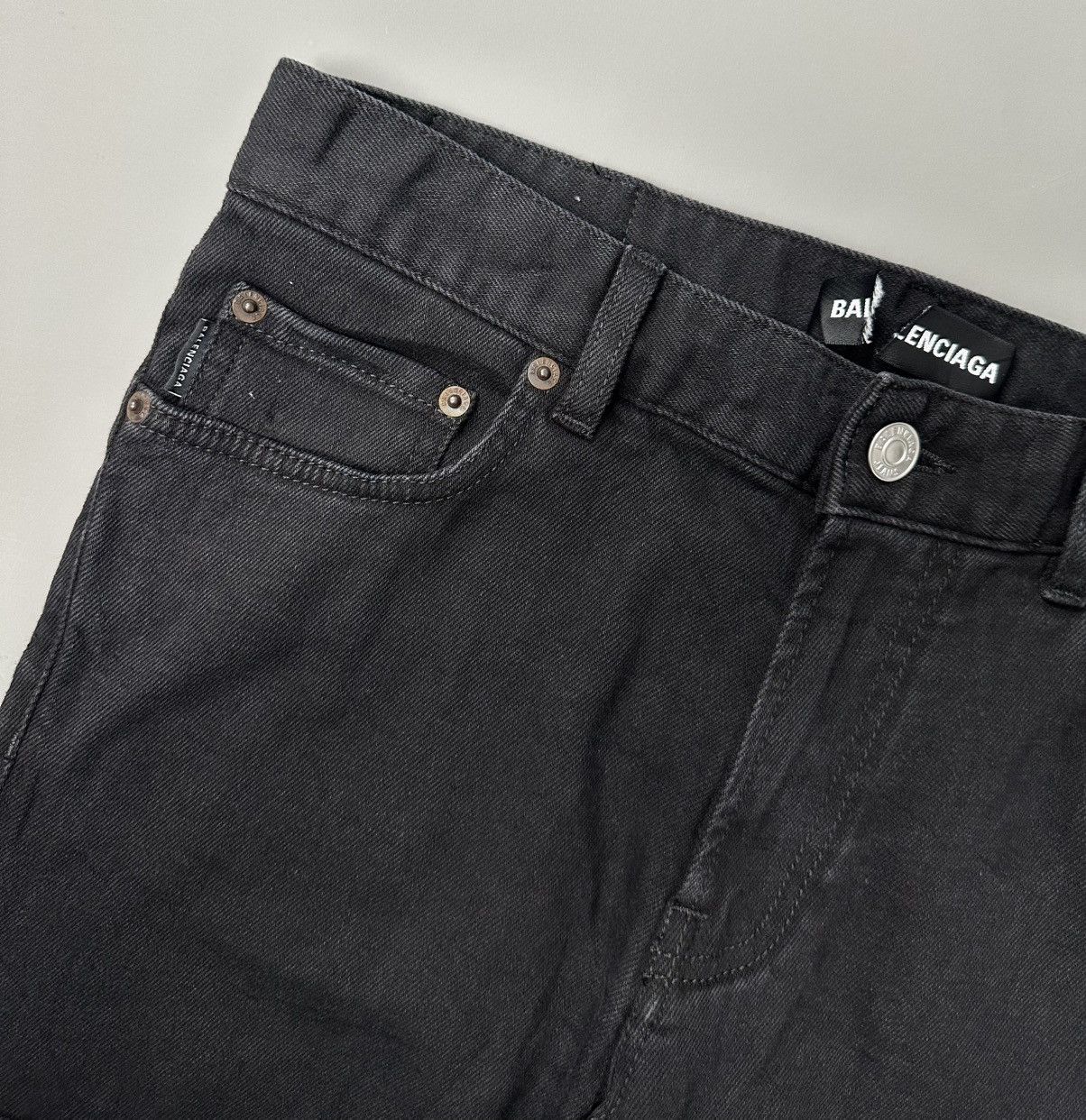 Balenciaga Balenciaga - Demna 2019 Straight Cut Jeans in Black Size US 30 / EU 46 - 6 Thumbnail