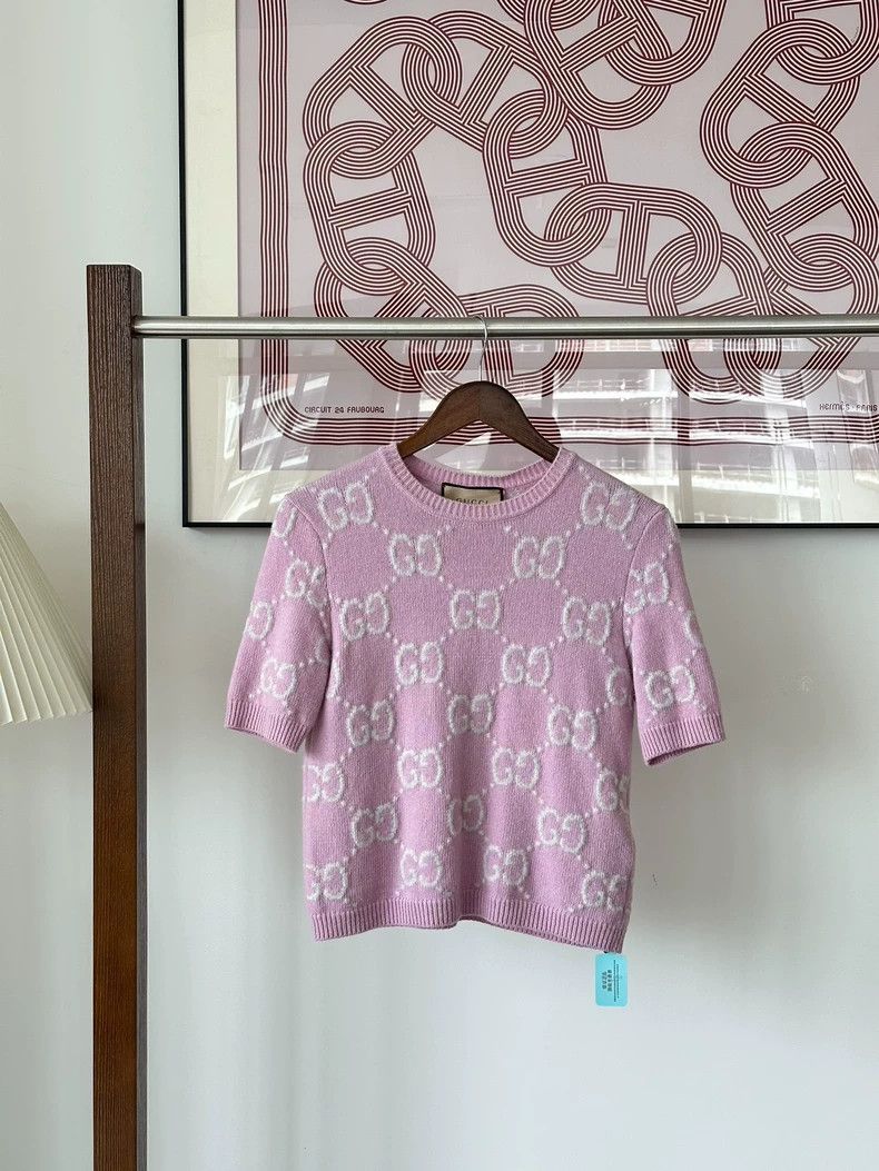 Gucci Gucci Pink logo full printed wool round neck short sleeves Size XS / US 0-2 / IT 36-38 - 1 Thumbnail