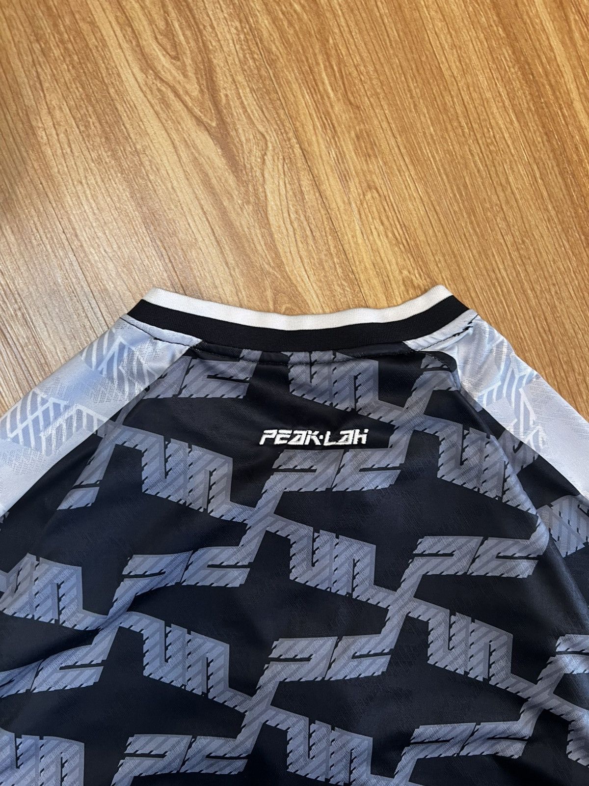 Other Peak.KL x Diadora x Grab x Lahlahland Size US XL / EU 56 / 4 - 8 Thumbnail