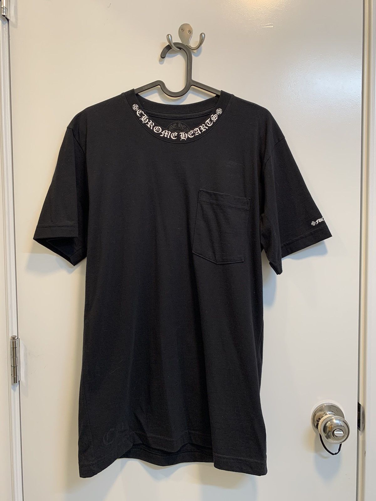 Chrome Hearts Chrome Hearts Neck Logo Pocket Tee Size US M / EU 48-50 / 2 - 1 Thumbnail