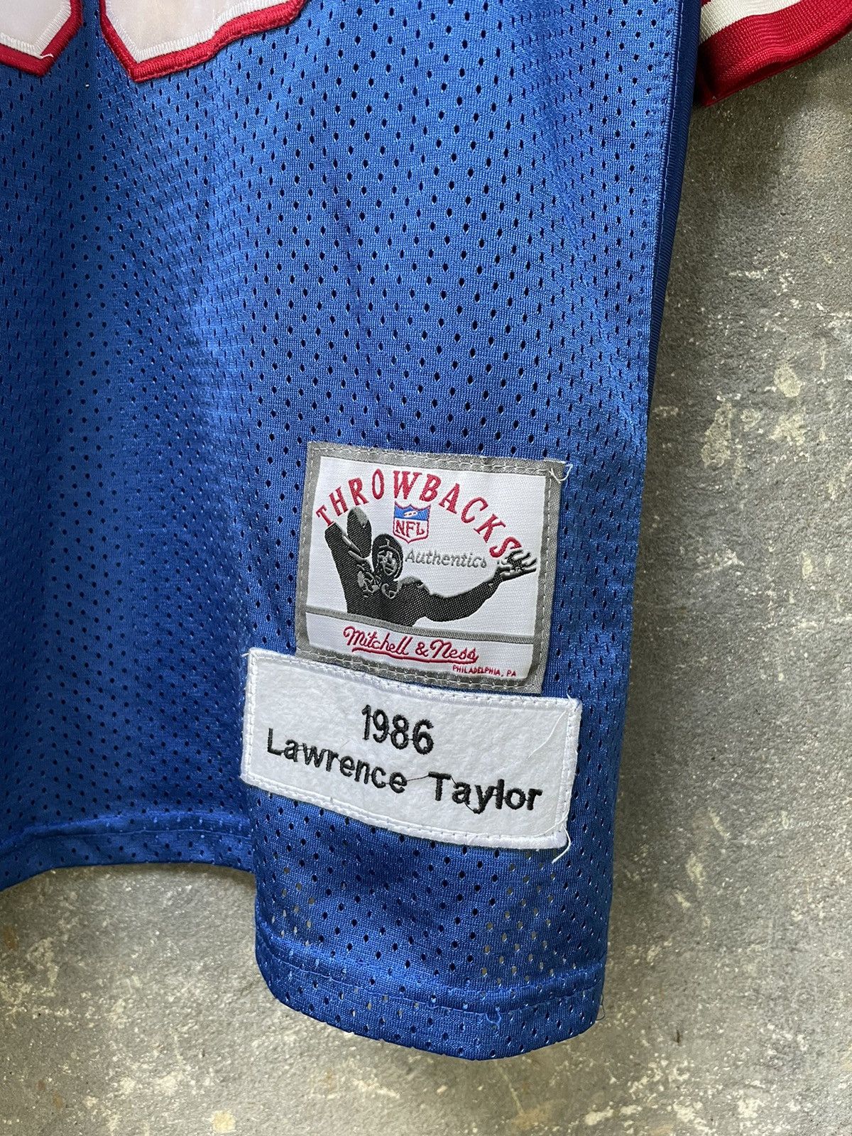 Mitchell & Ness × NFL × Vintage 1990 RARE Mitchell & Ness NFL Lawrence Taylor Vintage Jersey Size US XL / EU 56 / 4 - 8 Thumbnail