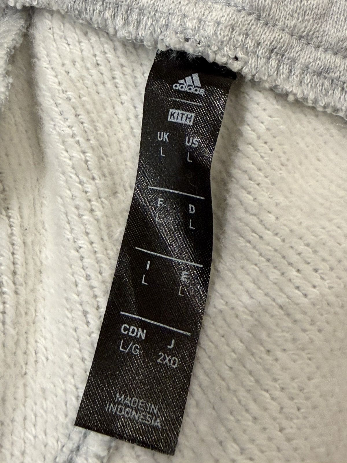 Adidas × Kith Kith x adidas 3 Stripe Sweatpants - Grey Size US 35 - 3 Thumbnail