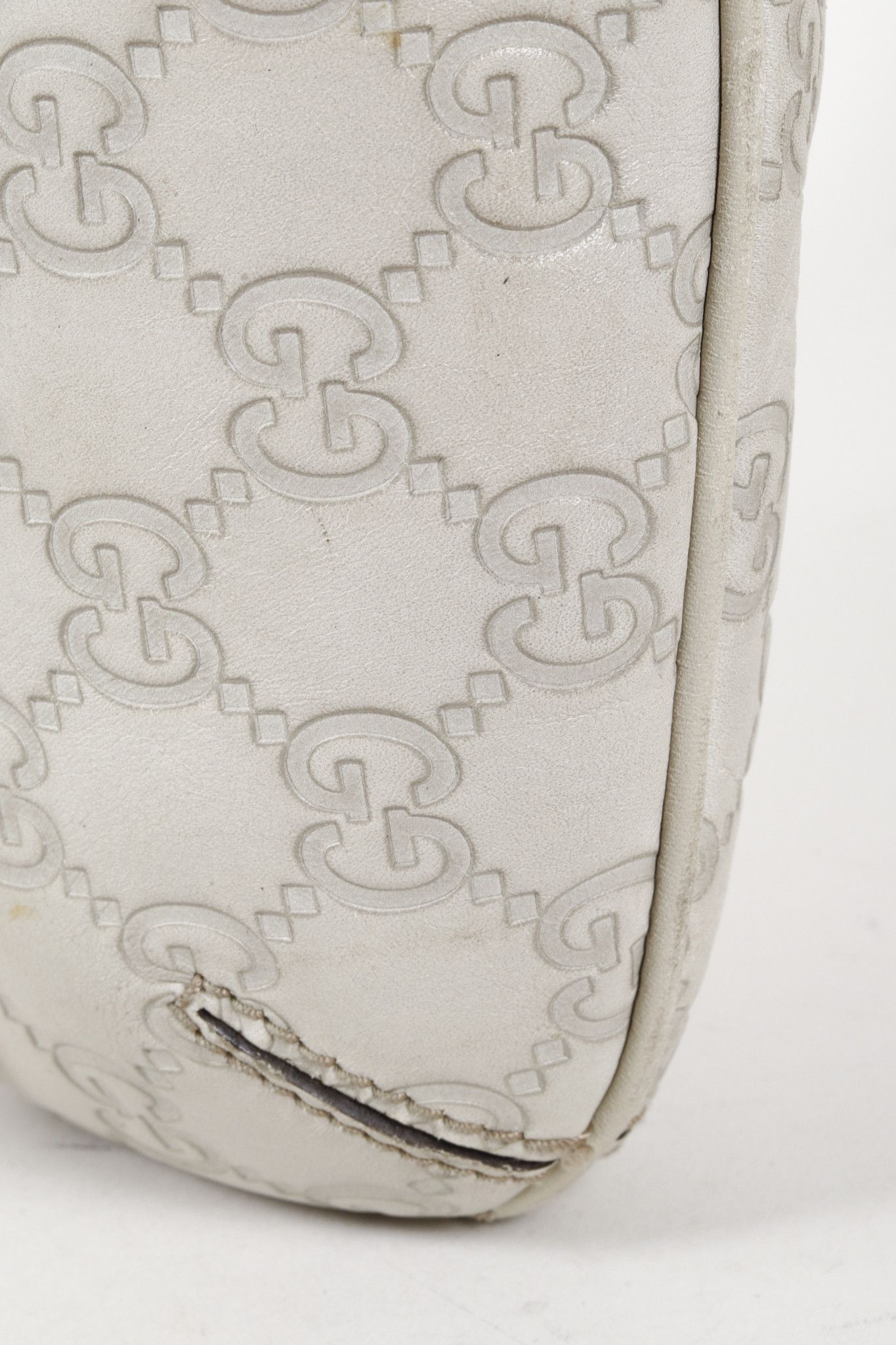 Gucci Gucci Off-White Embossed Monogram Horsebit Shoulder Bag Size ONE SIZE - 6 Thumbnail