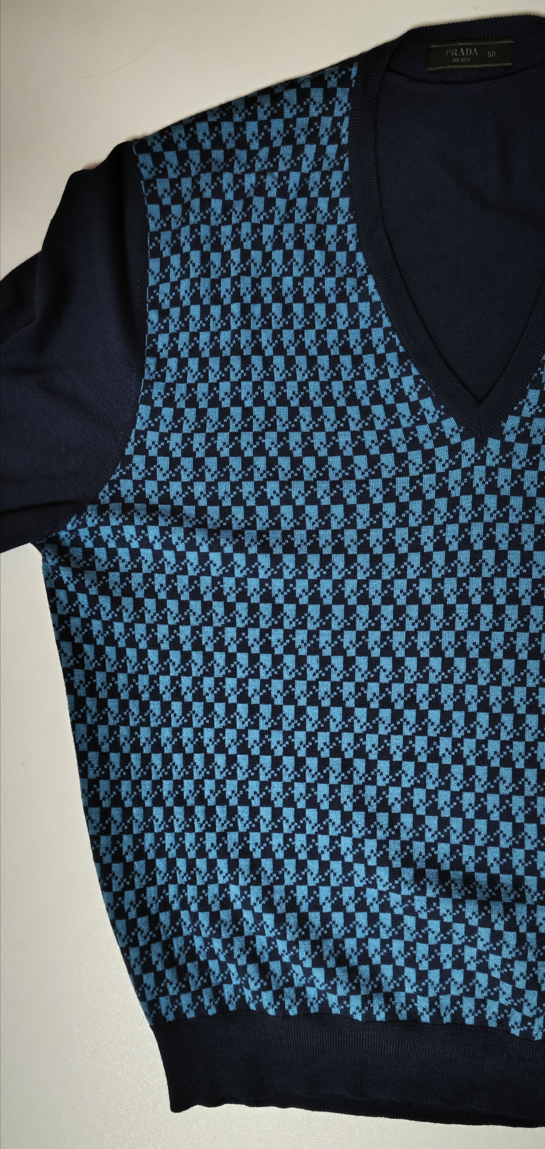 Prada Fall 2017 - Virgin wool sweater - blue chevron print Size US M / EU 48-50 / 2 - 19 Thumbnail