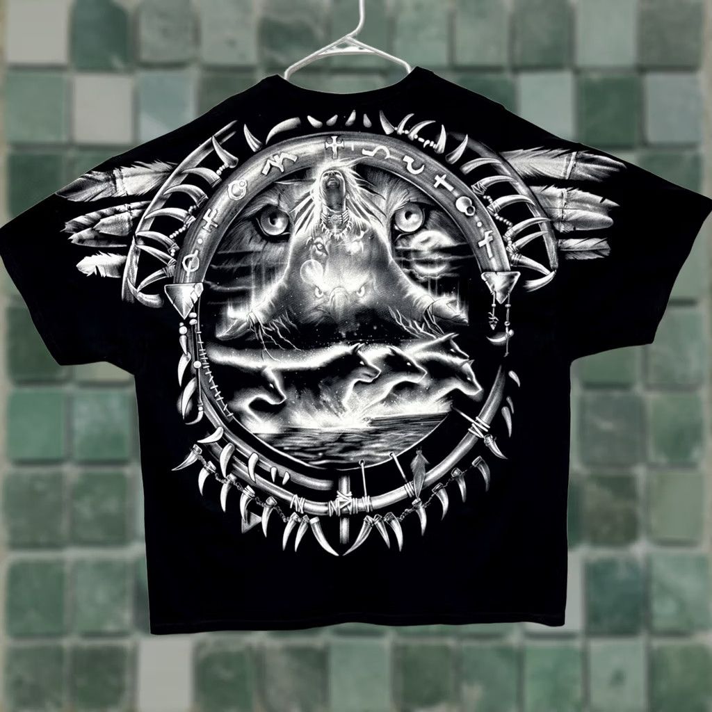 Liquid Blue Liquid Blue Wolf Dreamcatcher Black T-Shirt Men 3XL Regular Size Liquid Blue Native Size US XXL / EU 58 / 5 - 1 Thumbnail