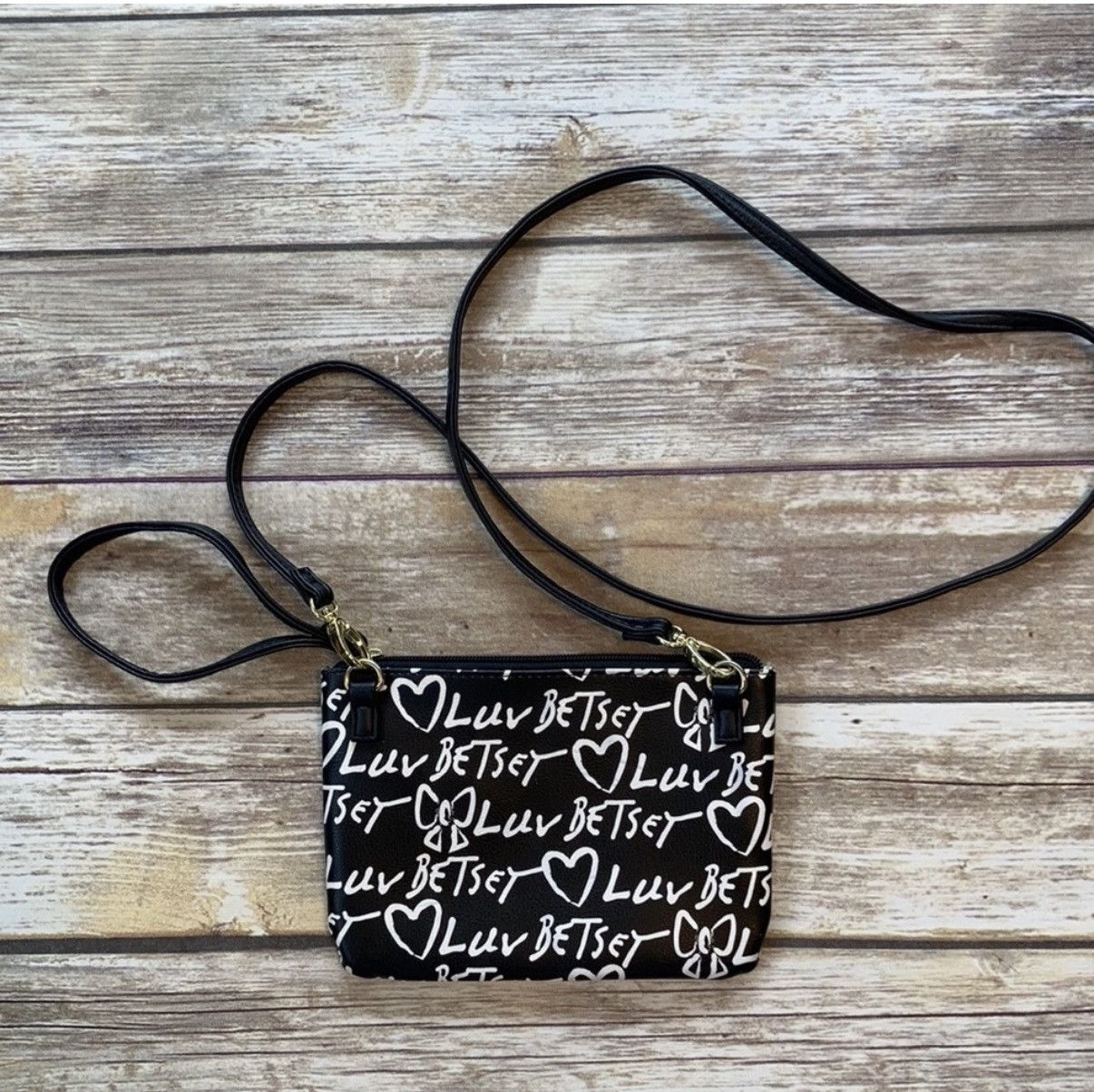 Kate Spade Betsy Johnson luv wristlet crossbody Size ONE SIZE - 2 Thumbnail