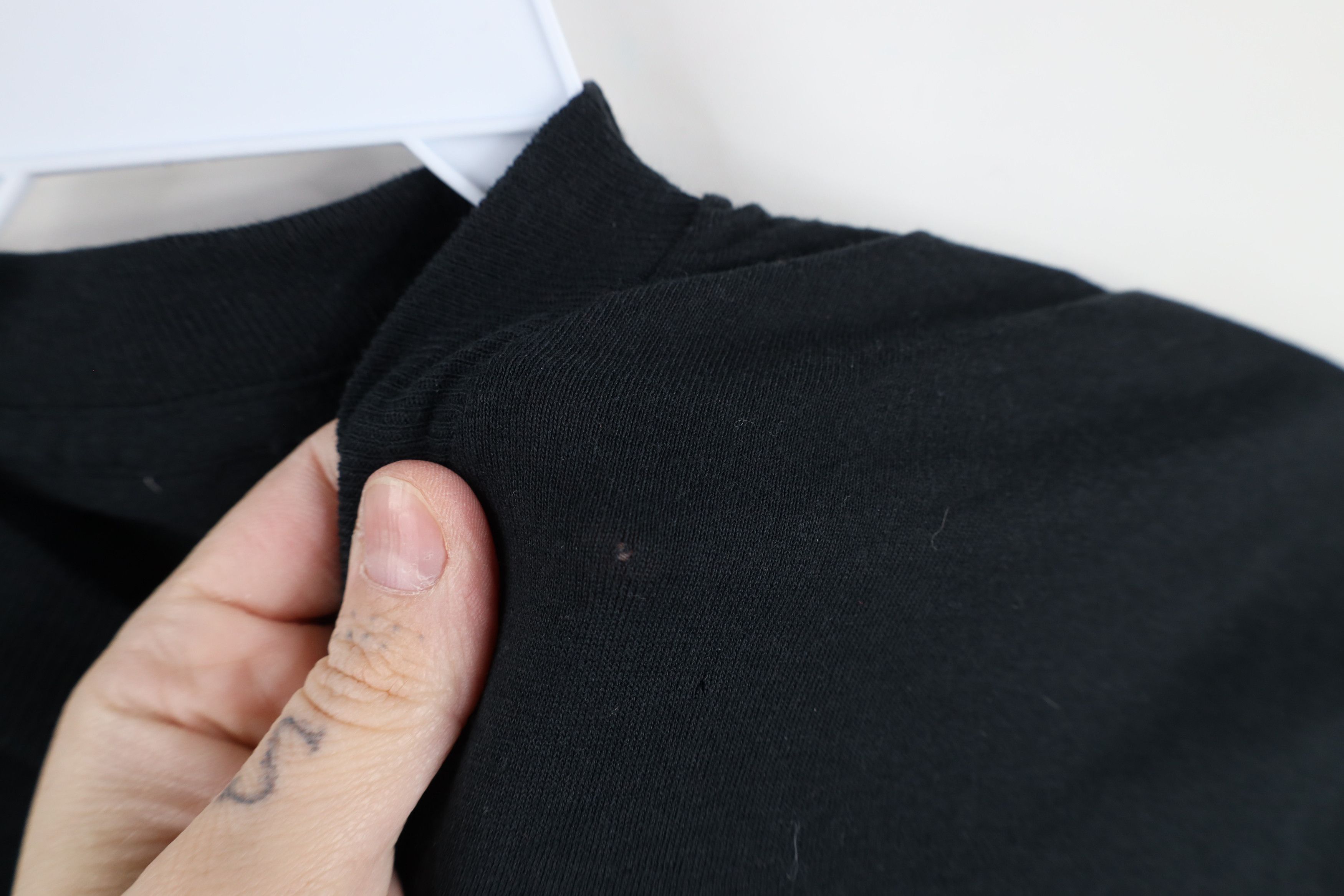 Vintage Vintage 90s Streetwear Thin Cotton Pocket T-Shirt Black Size US L / EU 52-54 / 3 - 5 Thumbnail