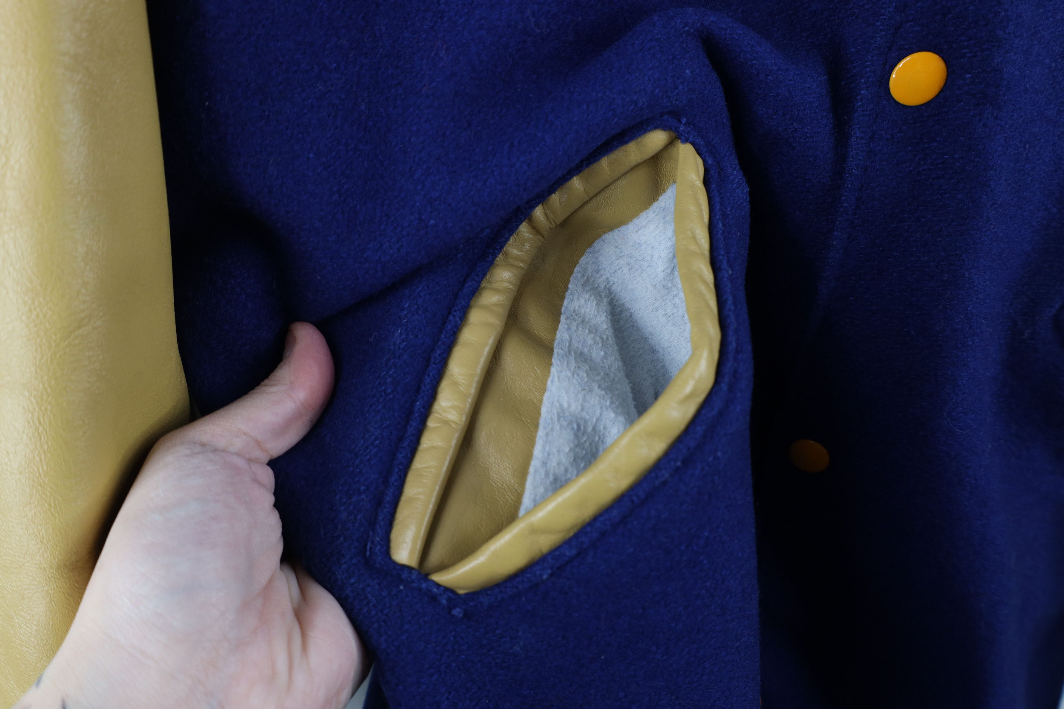 Vintage Vintage 80s Conference 1982 Football Varsity Jacket USA Size US L / EU 52-54 / 3 - 7 Thumbnail