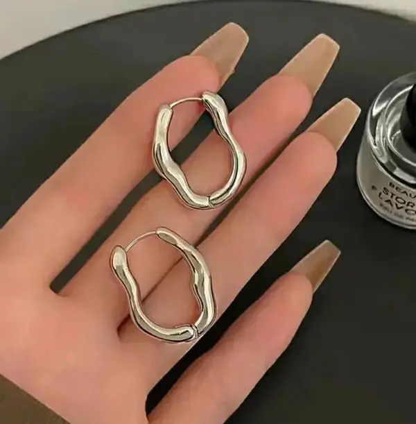 Jewelry Irregular Hoop Earring Size ONE SIZE - 1 Thumbnail