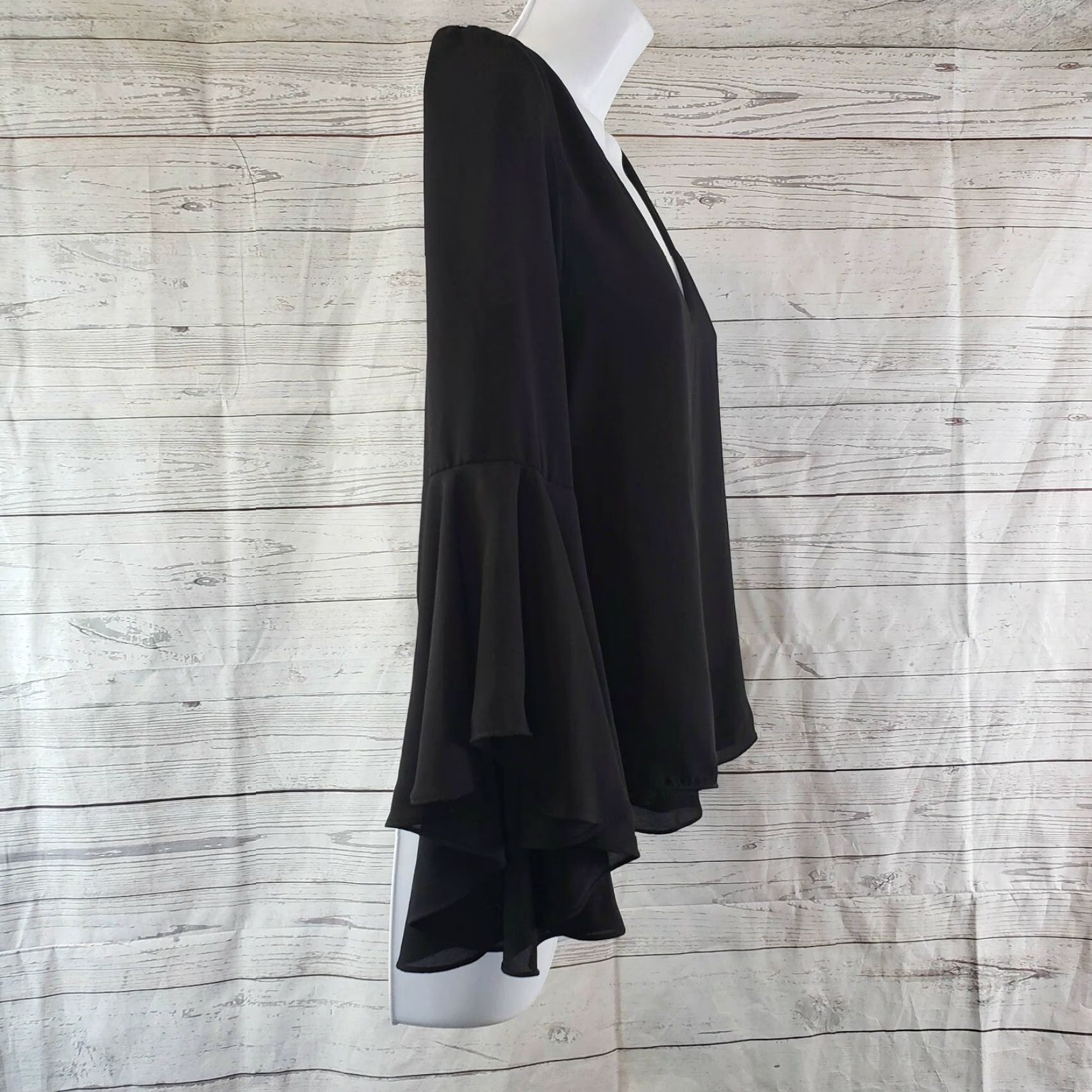 Zara Zara Trafaluc Womens Top XS Solid Black Bell Sleeve Open Back V-Neck Blouse Size XS / US 0-2 / IT 36-38 - 2 Thumbnail