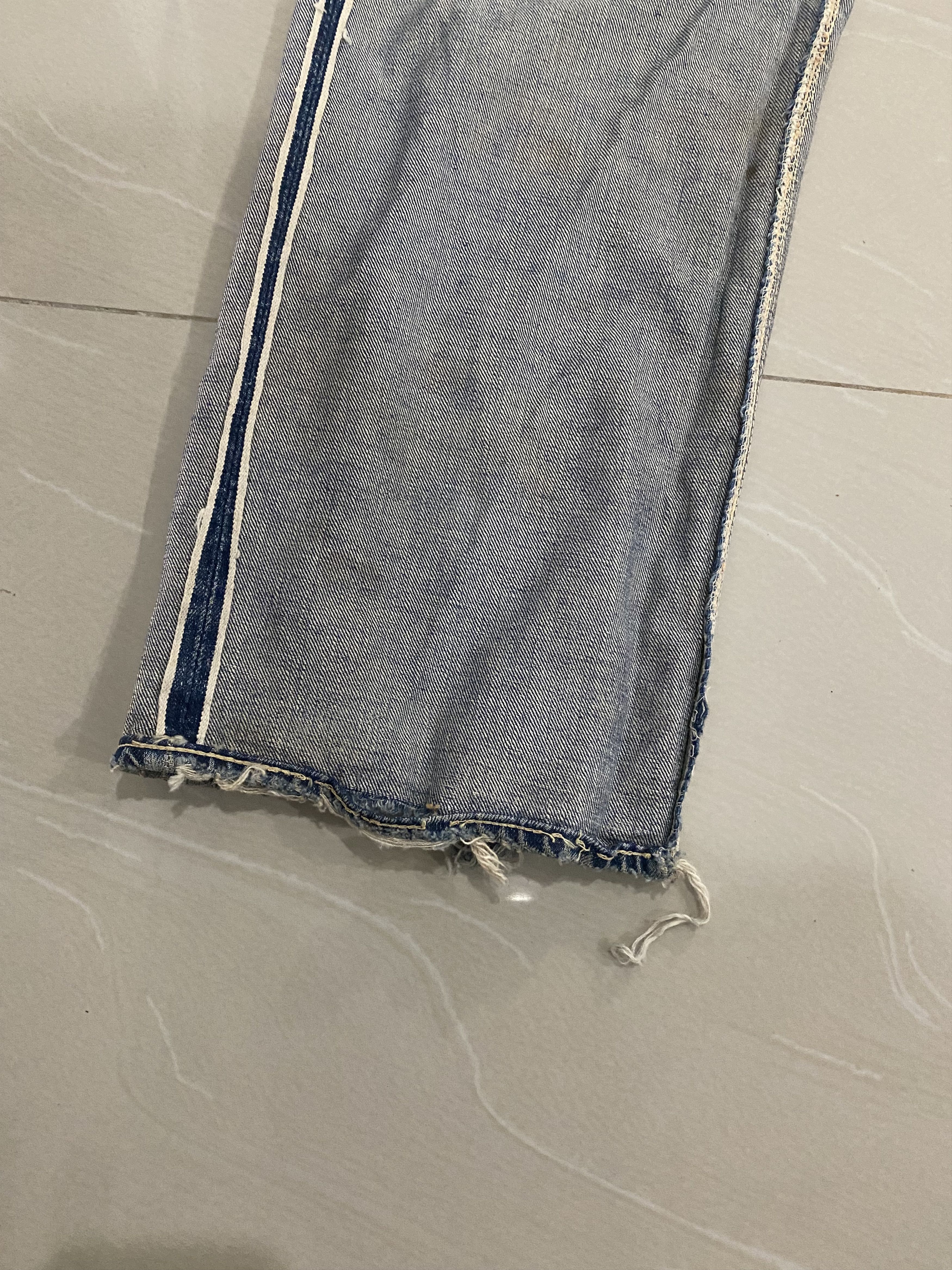 Levi's Rare 50s Levis 501 Big E Distressed Collector's Size US 33 - 9 Thumbnail
