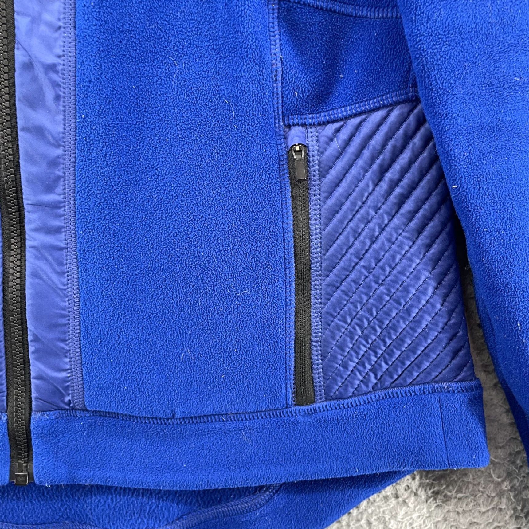 Athleta Athleta Jacket Womens Med Blue Running Fleece Gorpcore Futuristic Athleisure Gym Shirt Women Medium Blue Gorpcore Futuristic Athletic Jacket Size M / US 6-8 / IT 42-44 - 3 Thumbnail