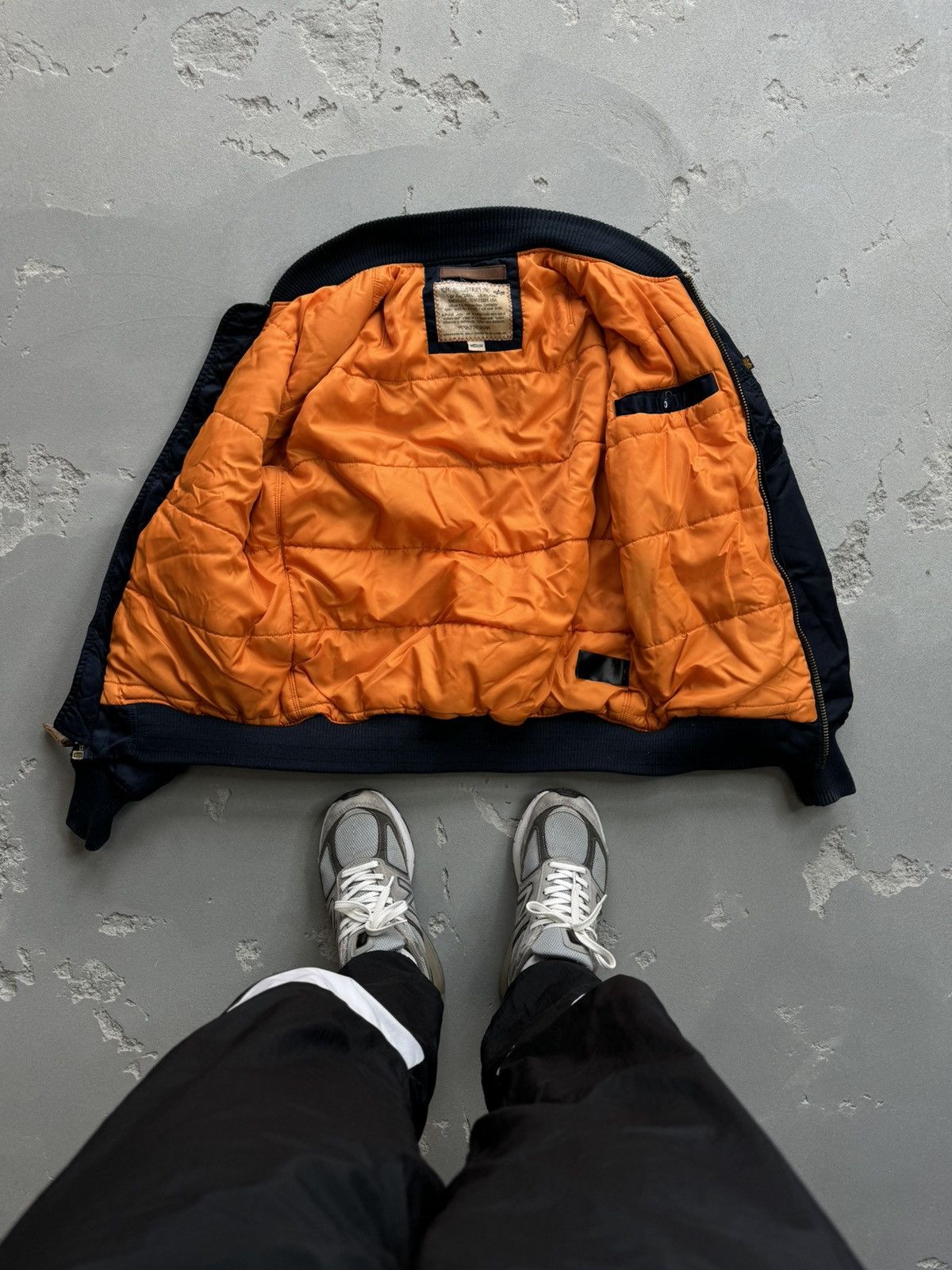 Alpha Industries Alpha Industries MA-1 Bomber Jacket Flying Size US M / EU 48-50 / 2 - 5 Thumbnail