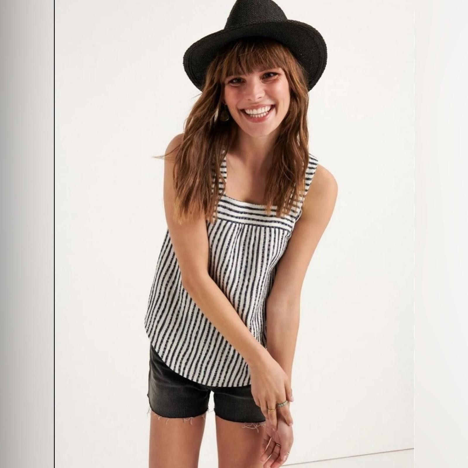 Lucky Brand Lucky Brand Navy & White Stripe Square Neck Tank Top- Size M Size M / US 6-8 / IT 42-44 - 3 Thumbnail