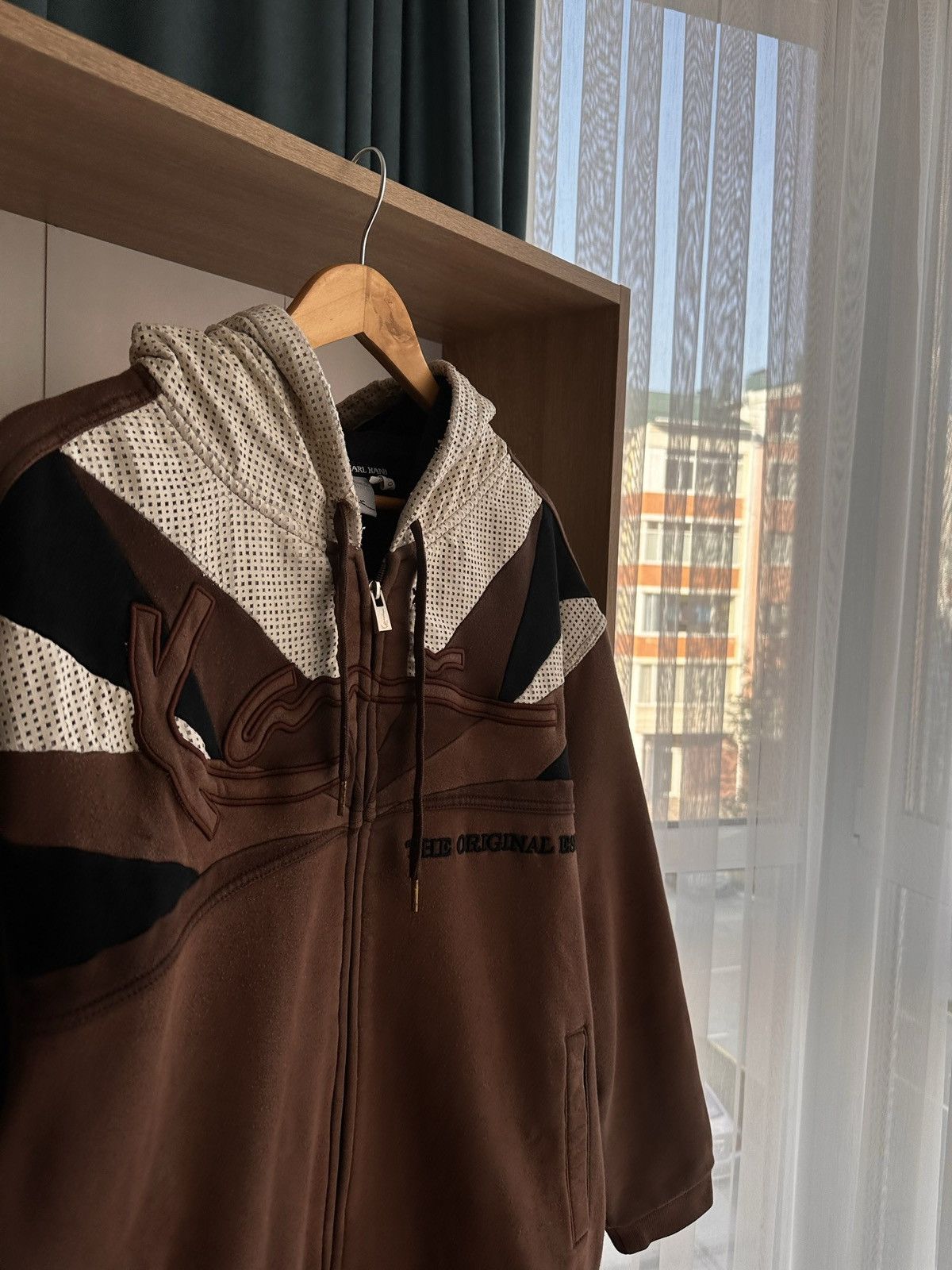Japanese Brand × Karl Kani × Vintage Vintage Karl Kani Japanese Heavyweight Brown Big Logo Hoodie Size US L / EU 52-54 / 3 - 2 Thumbnail