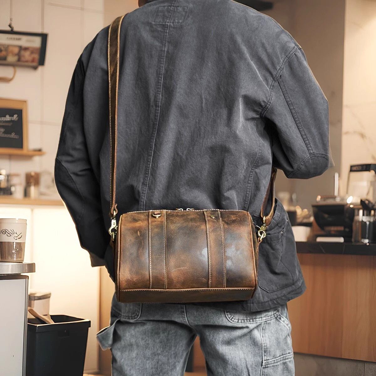 Japanese Brand Guinea Leather Shoulder Bag Size ONE SIZE - 5 Thumbnail