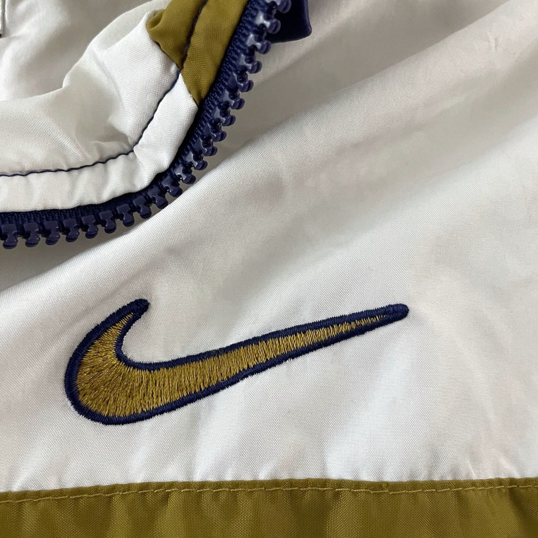 Nike Nike Windbreaker Jacket Women M White Blue Gold Full Zip Lined Nylon VTG Track Windbreaker Size M / US 6-8 / IT 42-44 - 3 Thumbnail