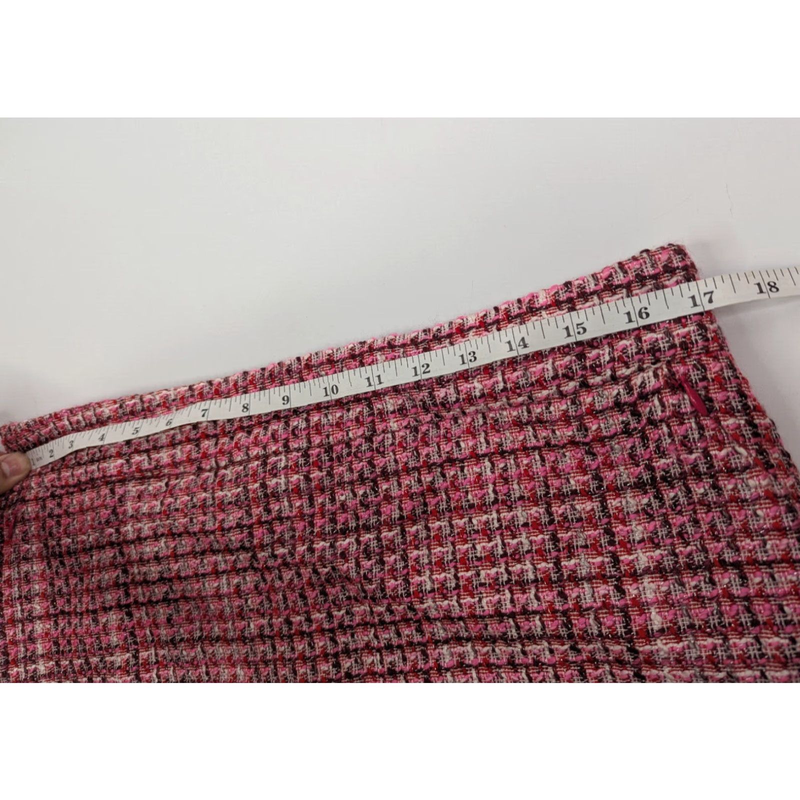 White House Black Market White House Black Market Tweed Pencil Skirt Zipper Pocket Women's 10 Pink A-Line Short Career Preppy Workwear Party/Cocktail Womens Size 32" / US 10 / IT 46 - 6 Thumbnail