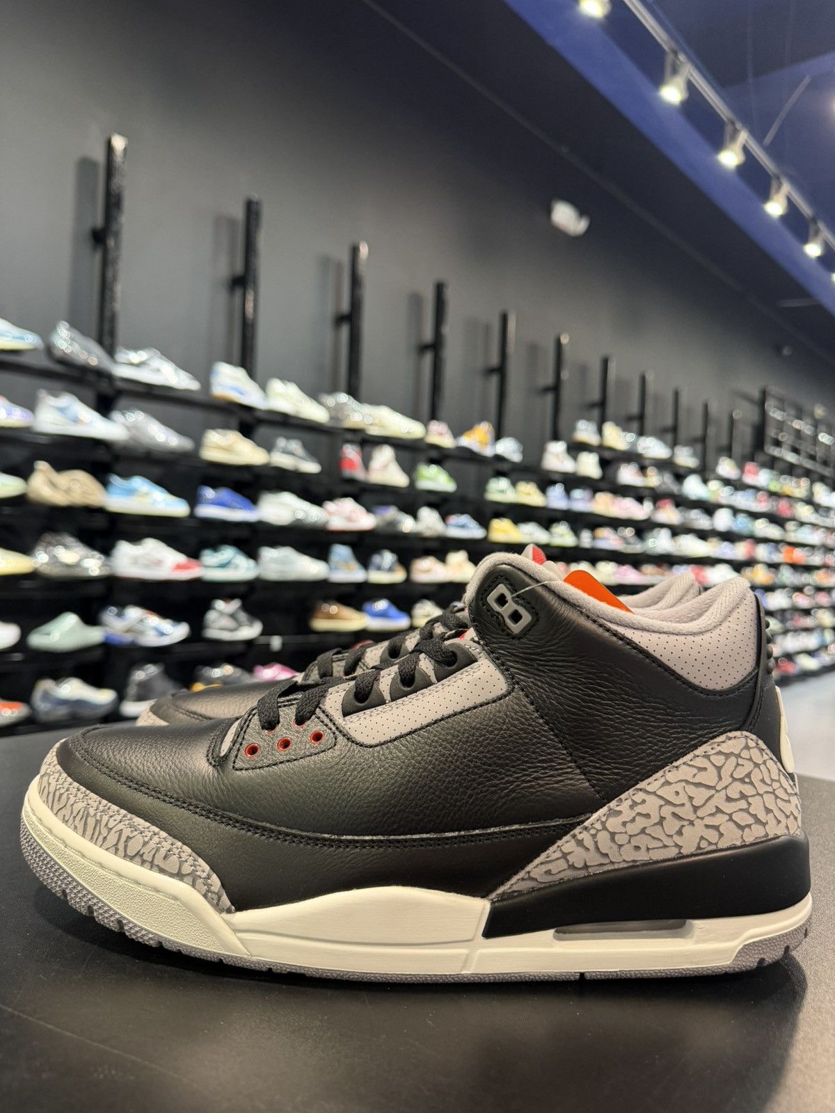 Jordan Brand Size 13 - Jordan 3 Retro Black Cement (2025) Size US 13 / EU 46 - 1 Thumbnail