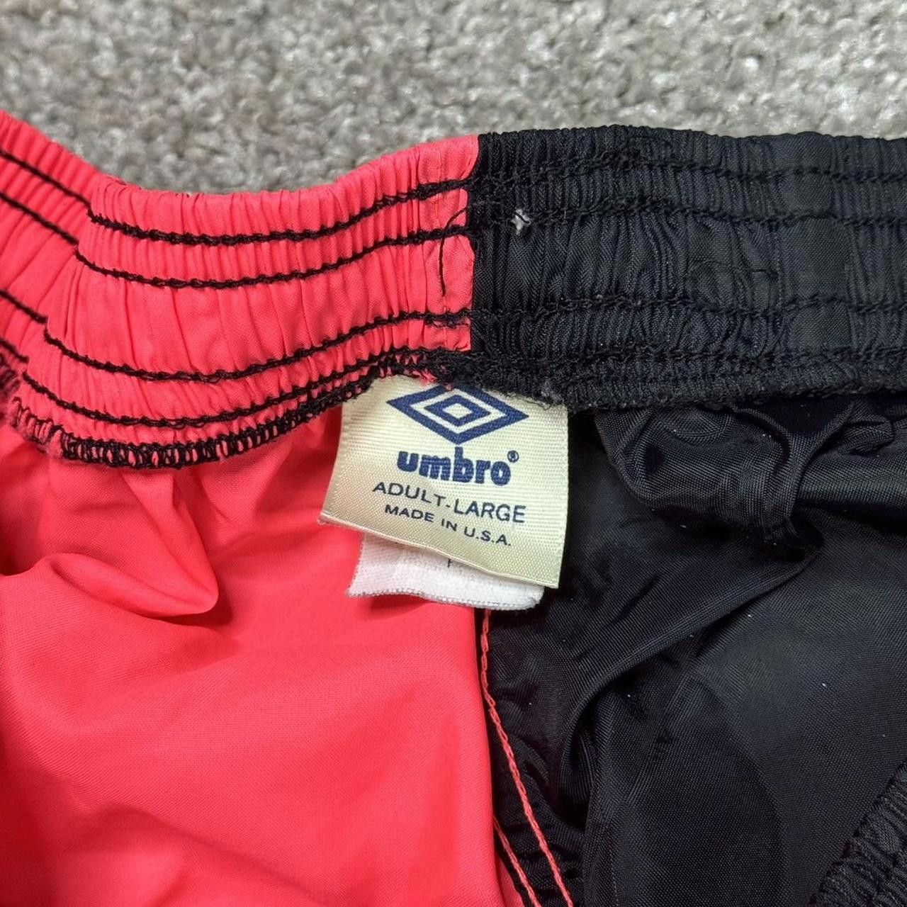 Umbro × Vintage VTG 90s Umbro 5” Inseam Nylon Shorts Size US 34 / EU 50 - 5 Thumbnail