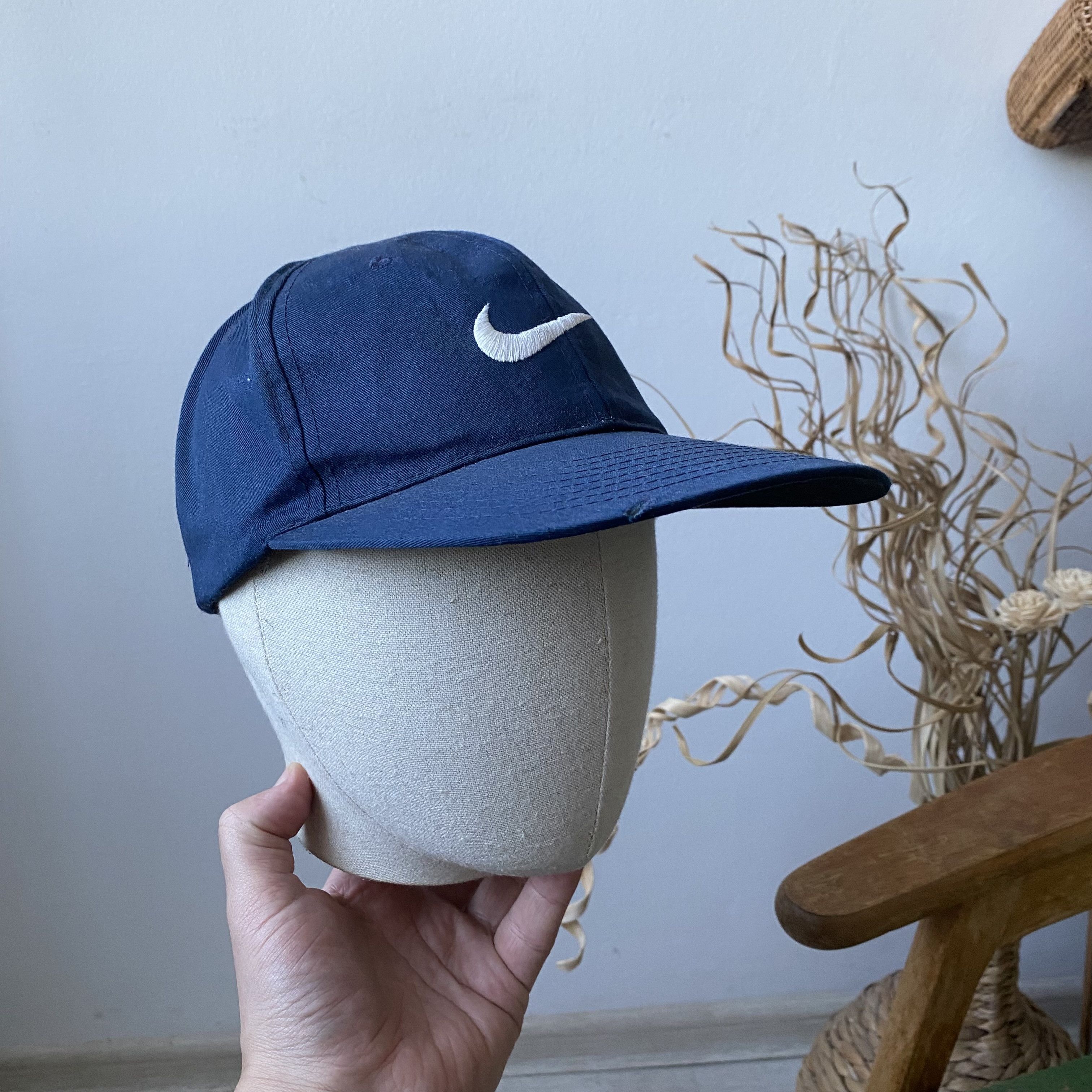 Nike 💙 Vintage 90s Nike Cap Center logo Dad Hat Size ONE SIZE - 1 Thumbnail